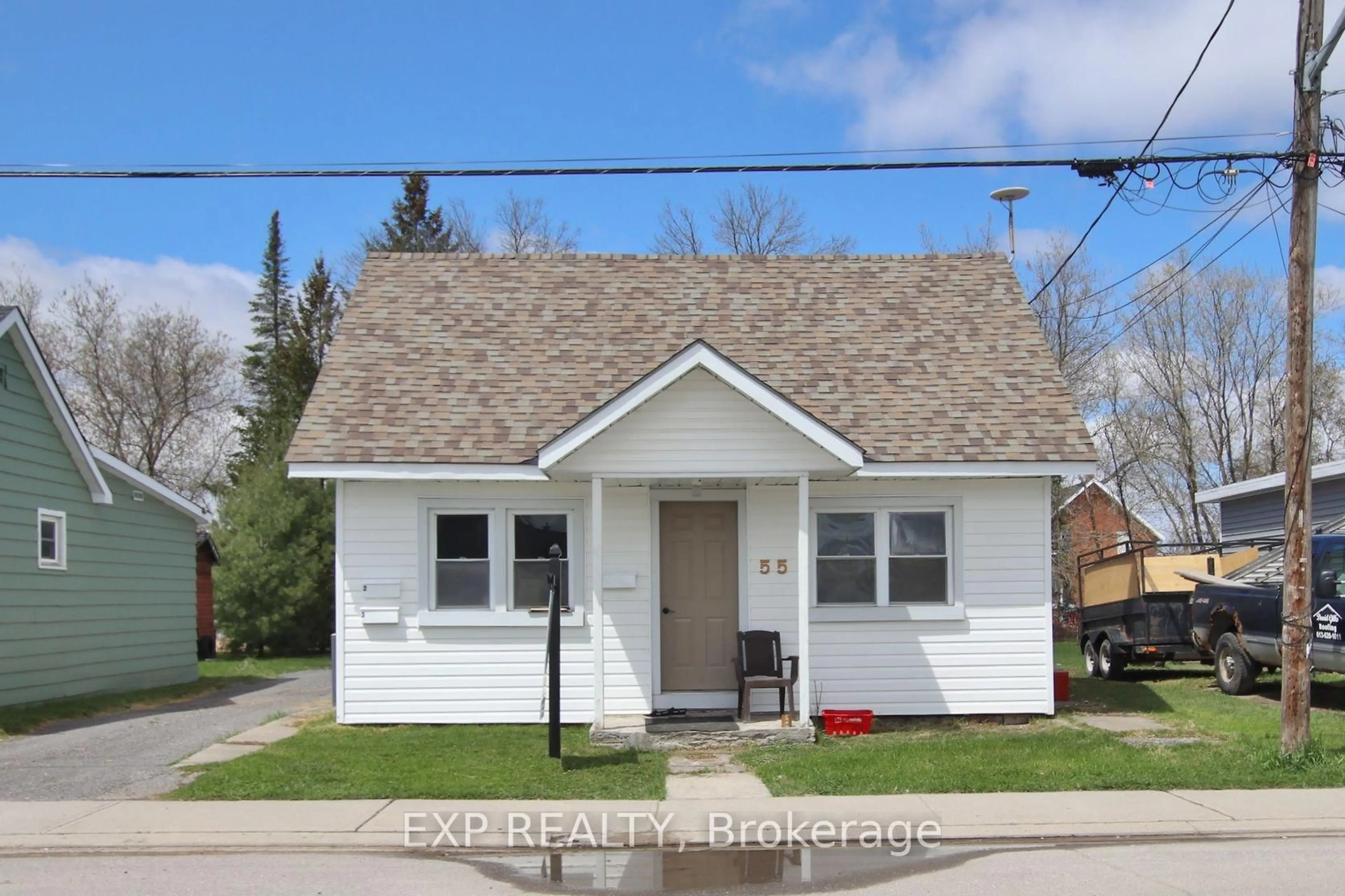 Home with vinyl exterior material, street for 55 IDA St, Arnprior Ontario K7S 3A5