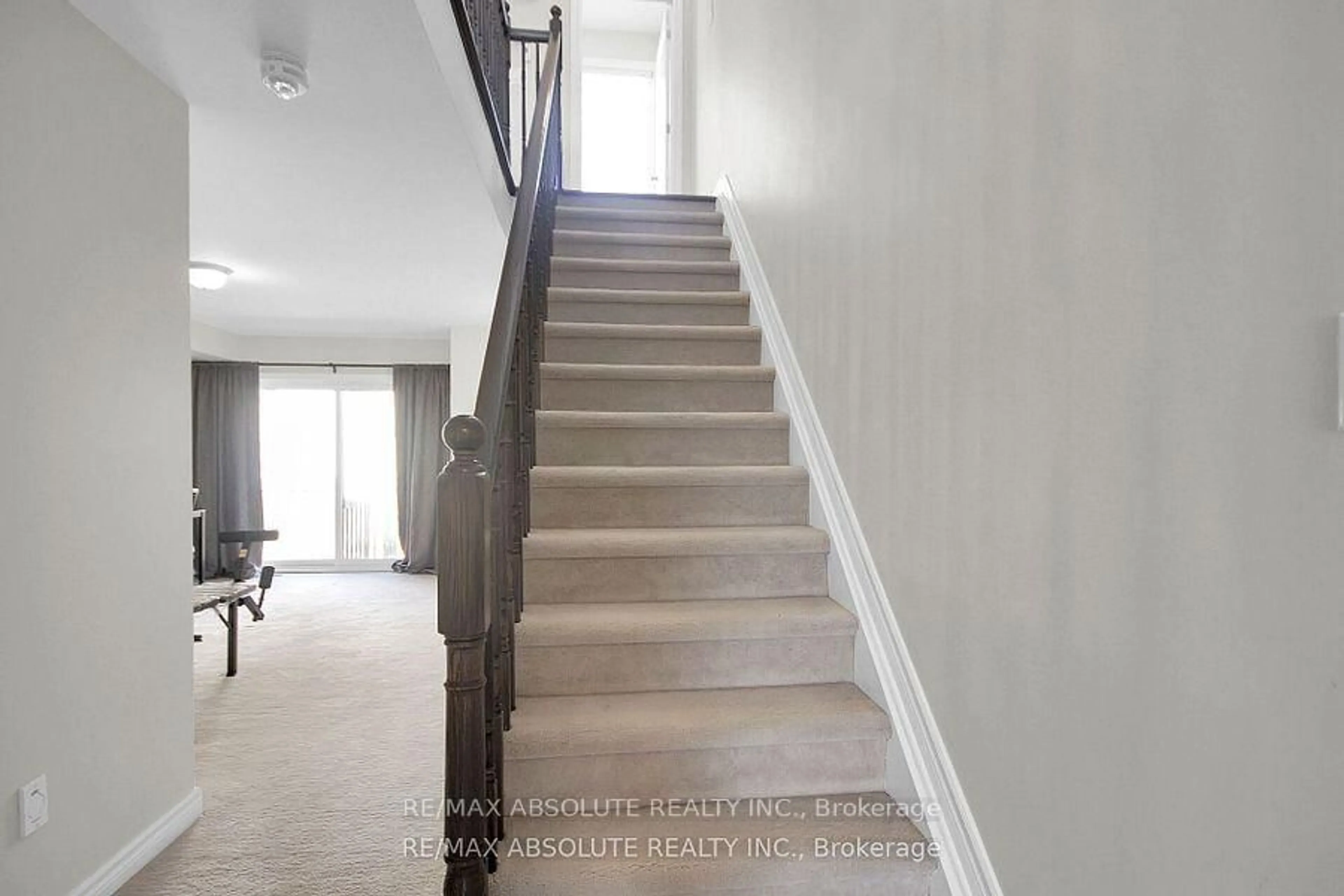 Stairs for 327 Twinflower Way, Ottawa Ontario K2J 5Z6