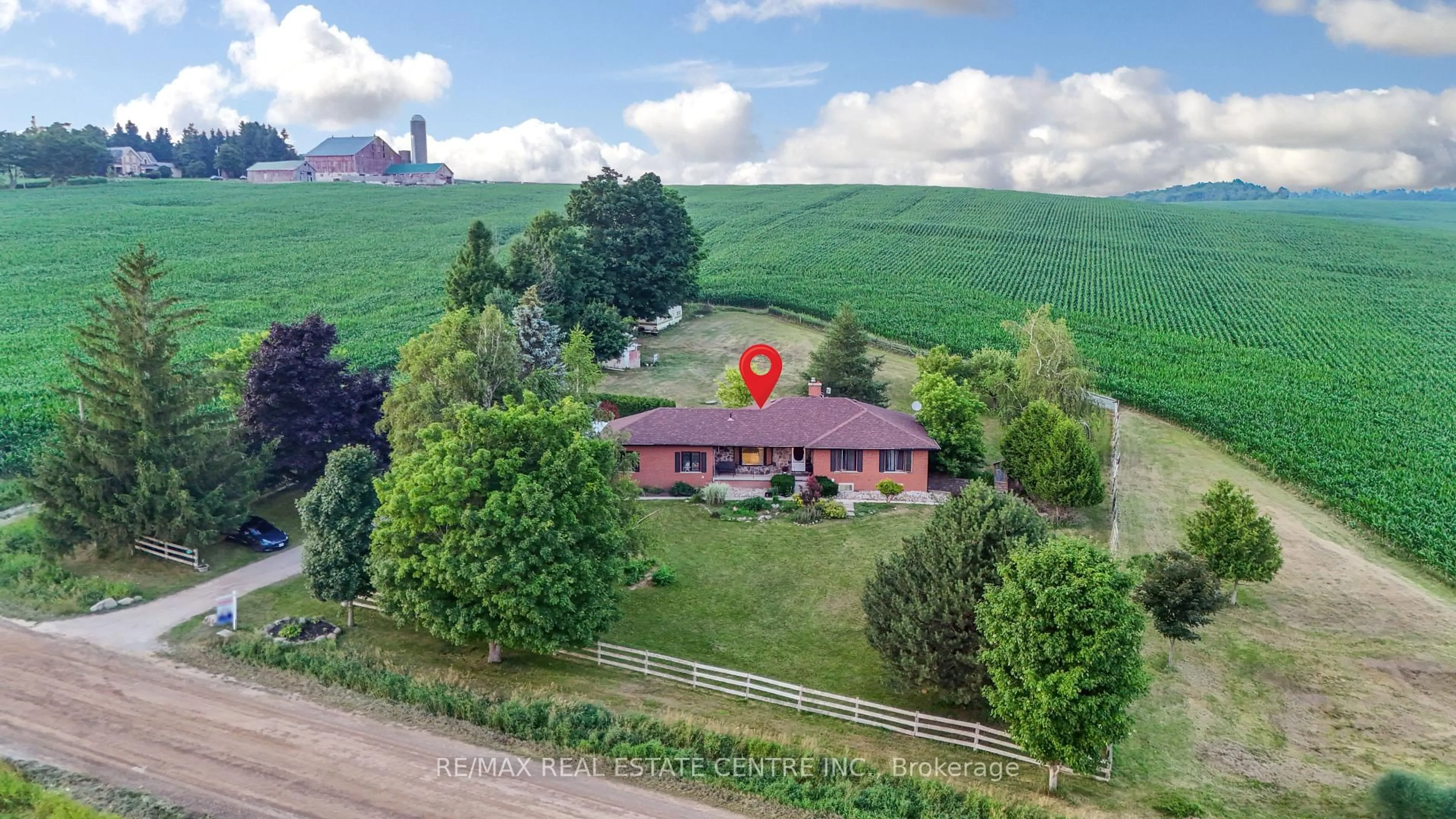 A pic from outside/outdoor area/front of a property/back of a property/a pic from drone, mountain view for 5295 Fifth Line, Erin Ontario N0B 1T0