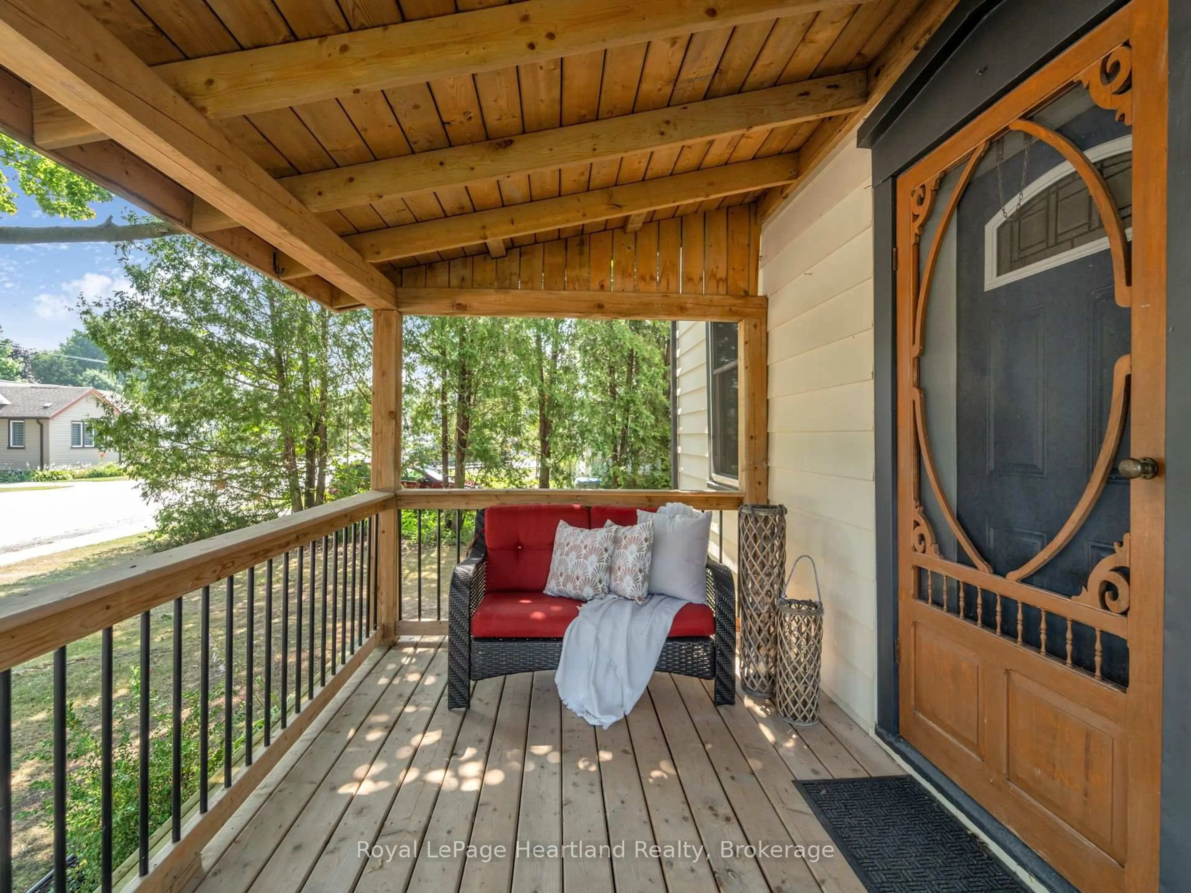 Patio, unknown for 134 Wellington St, Central Huron Ontario N0M 1L0