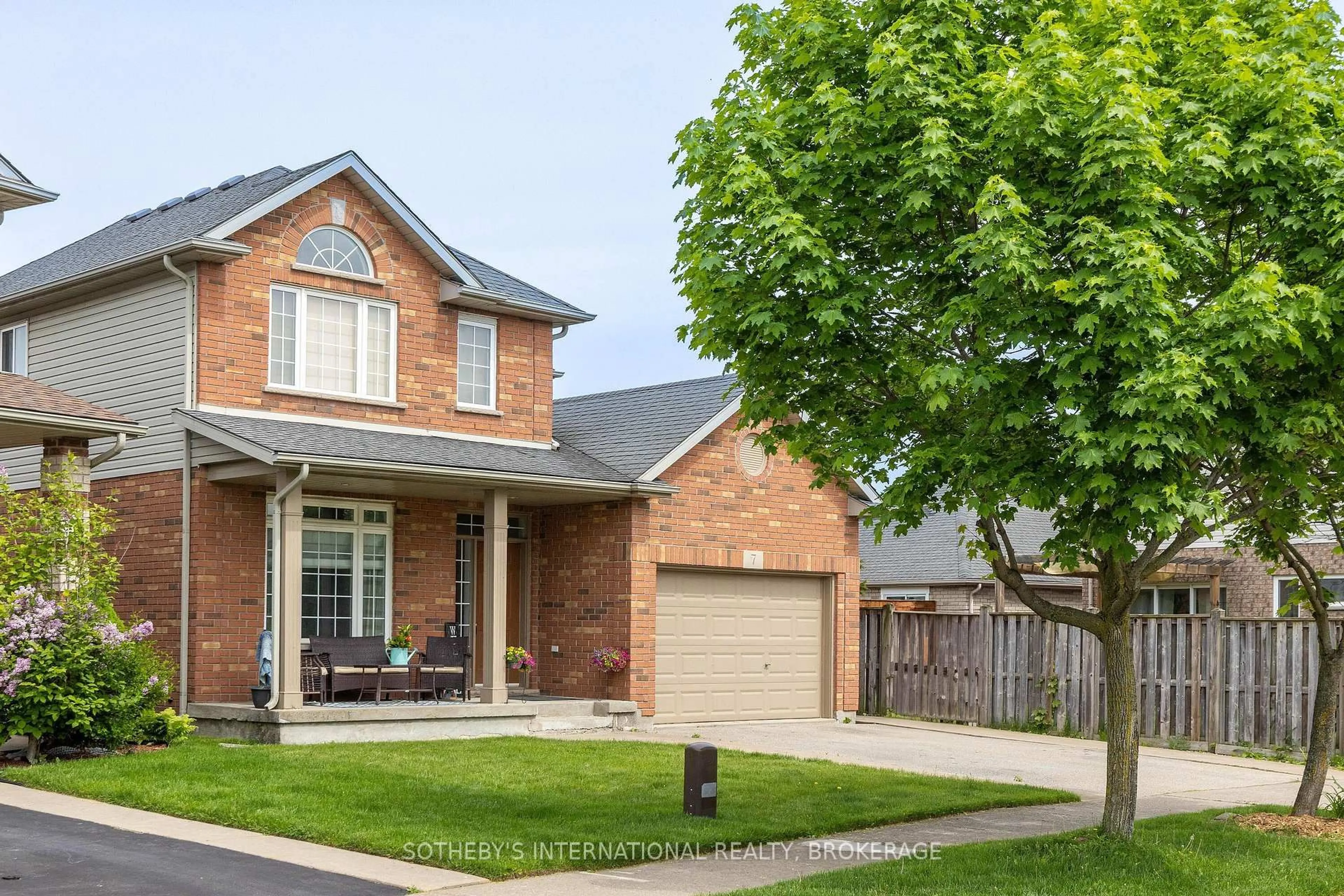 Home with brick exterior material, street for 7 Honey Locust Circ, Thorold Ontario L2V 5E3