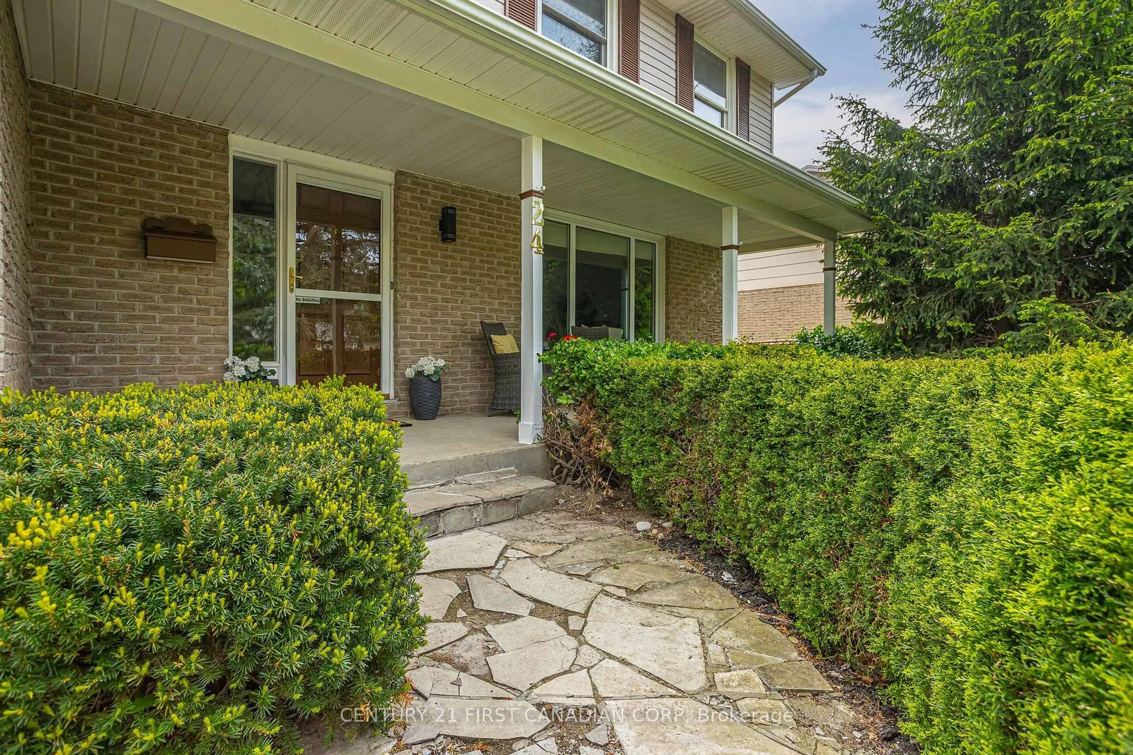 Unknown for 24 Bartlett Cres, London South Ontario N6K 1W4