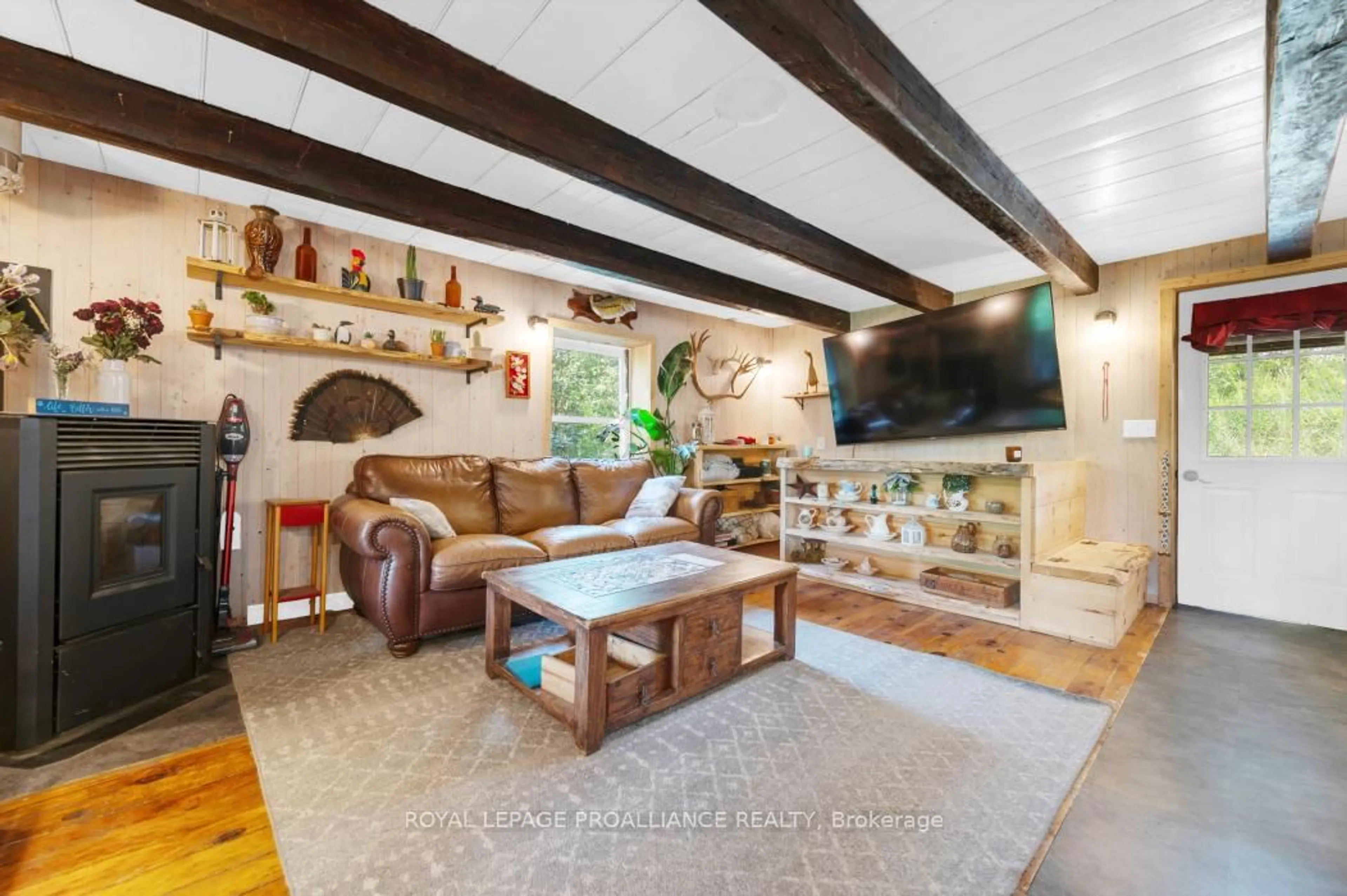 Living room with furniture, unknown for 2506 McLean Rd, Mountain Grove Ontario K0H 2E0