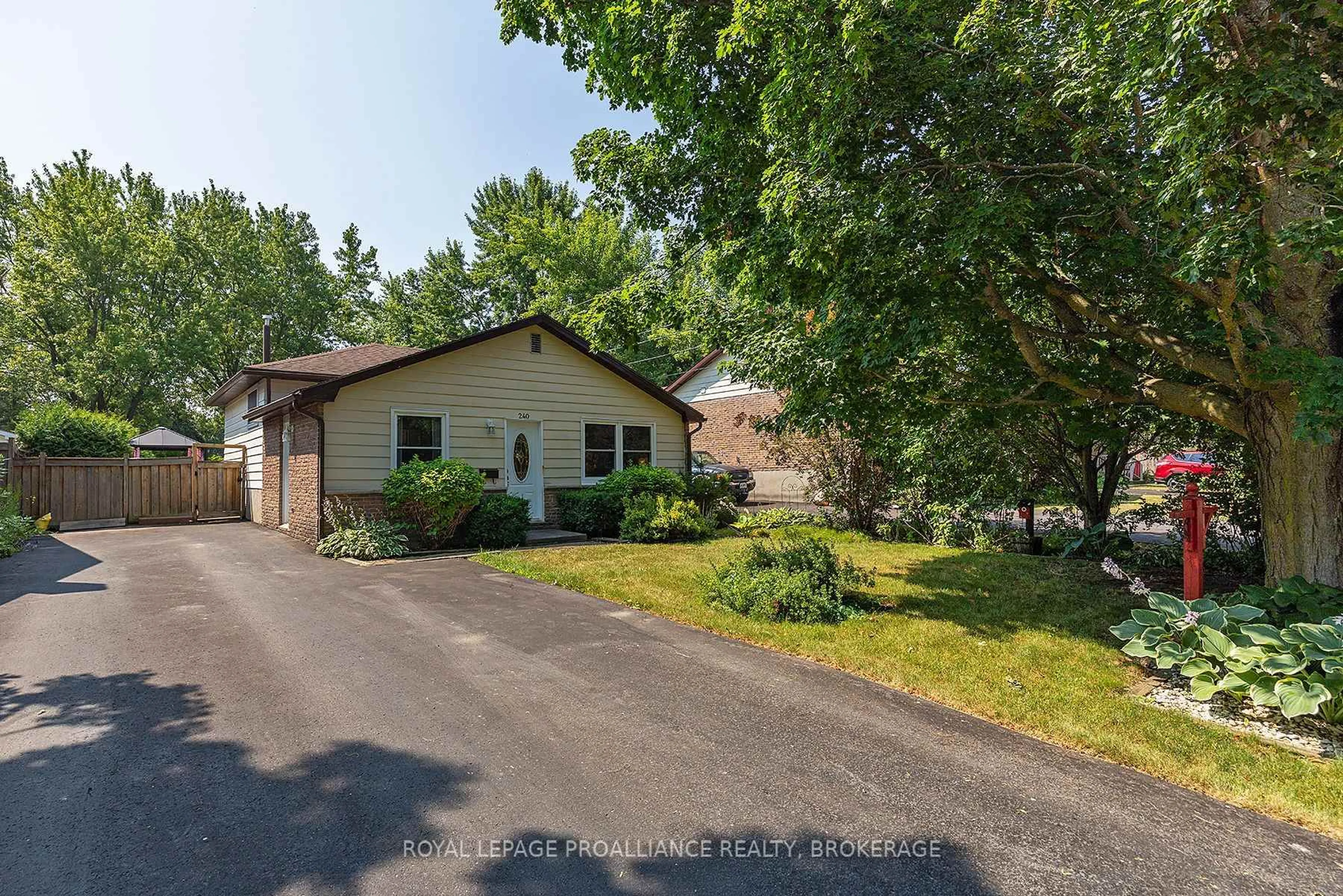 A pic from outside/outdoor area/front of a property/back of a property/a pic from drone, street for 240 Church St, Greater Napanee Ontario K7R 1C7