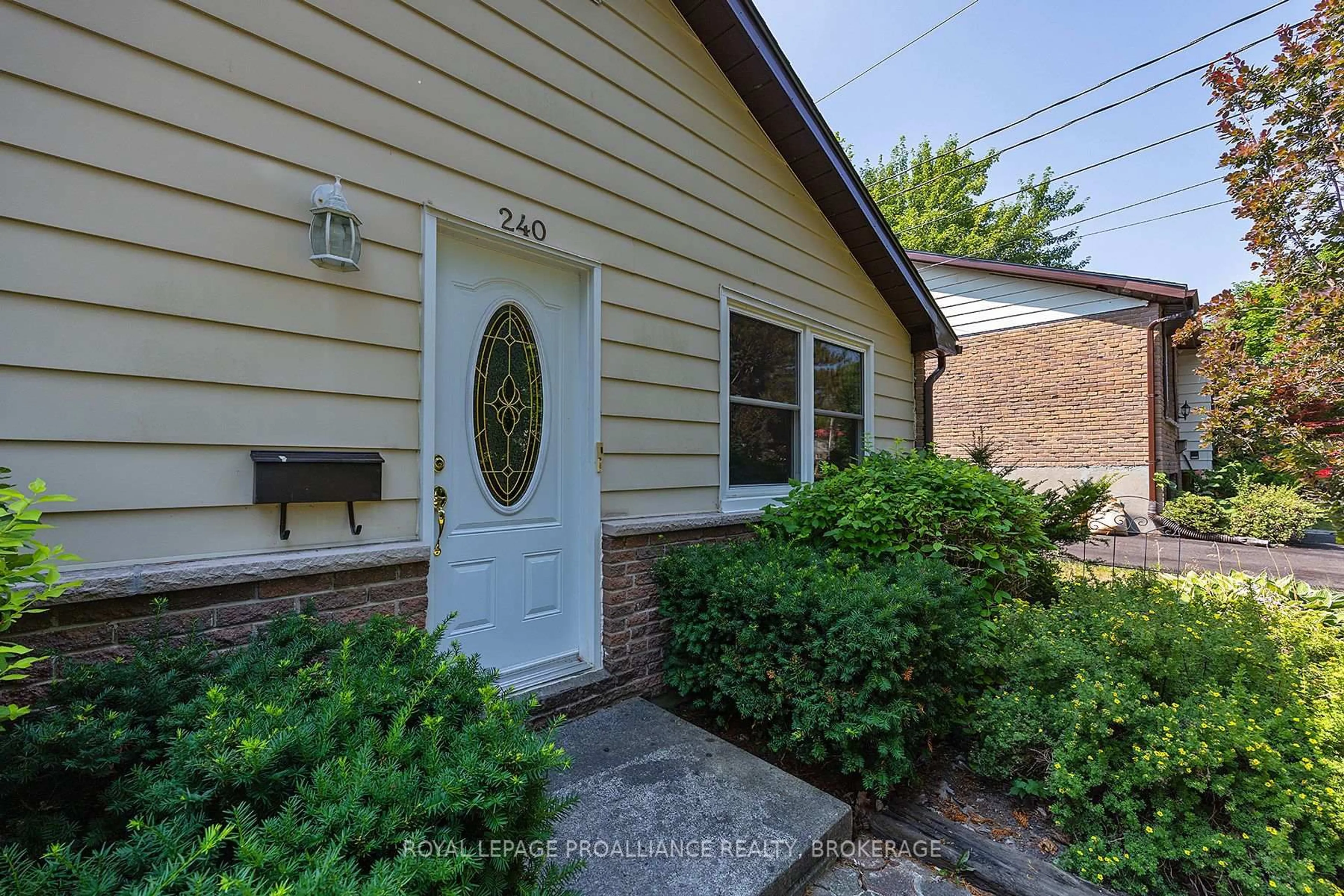 Unknown for 240 Church St, Greater Napanee Ontario K7R 1C7