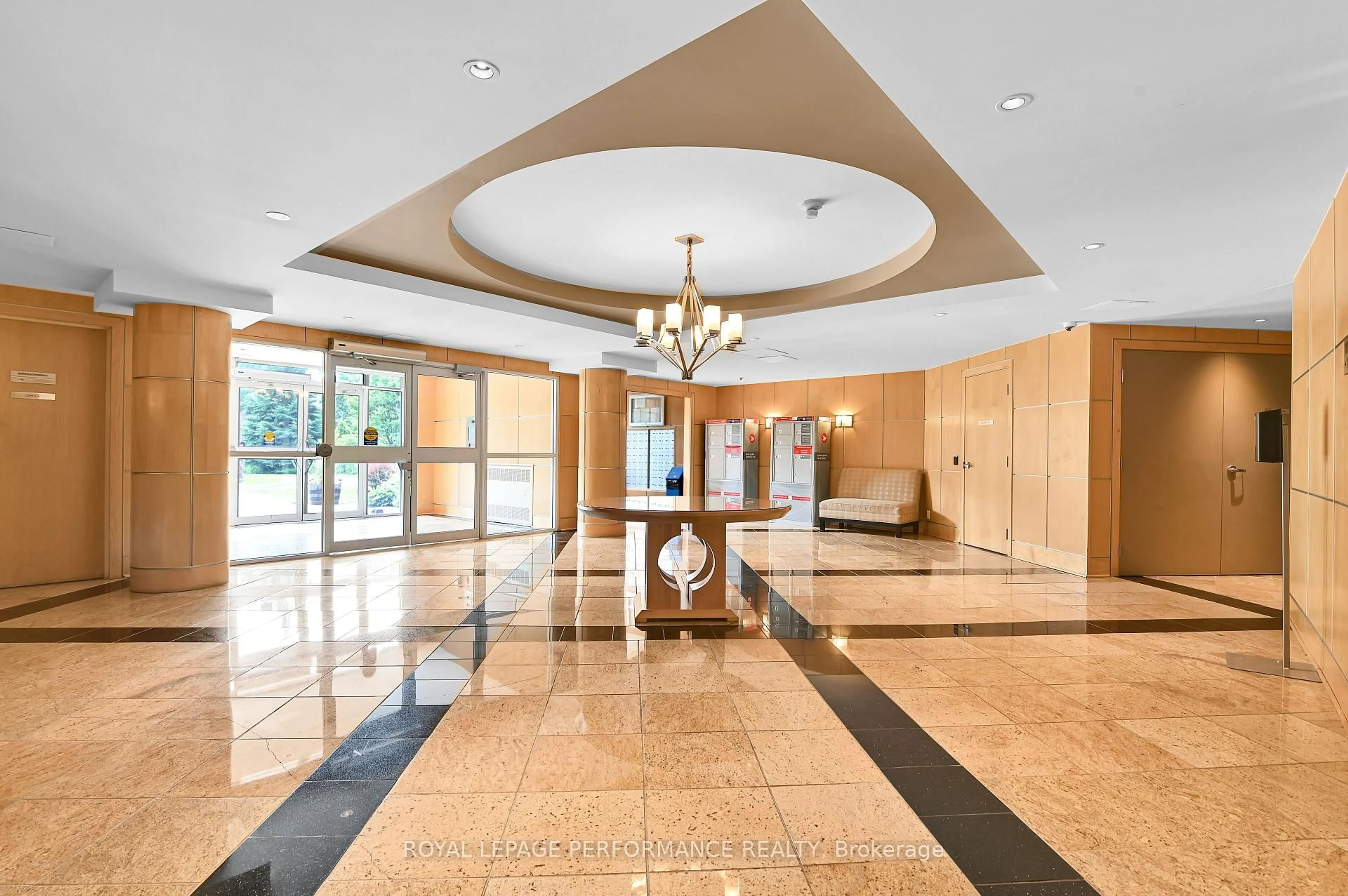 Lobby for 205 Bolton St #423, Ottawa Ontario K1N 1K7