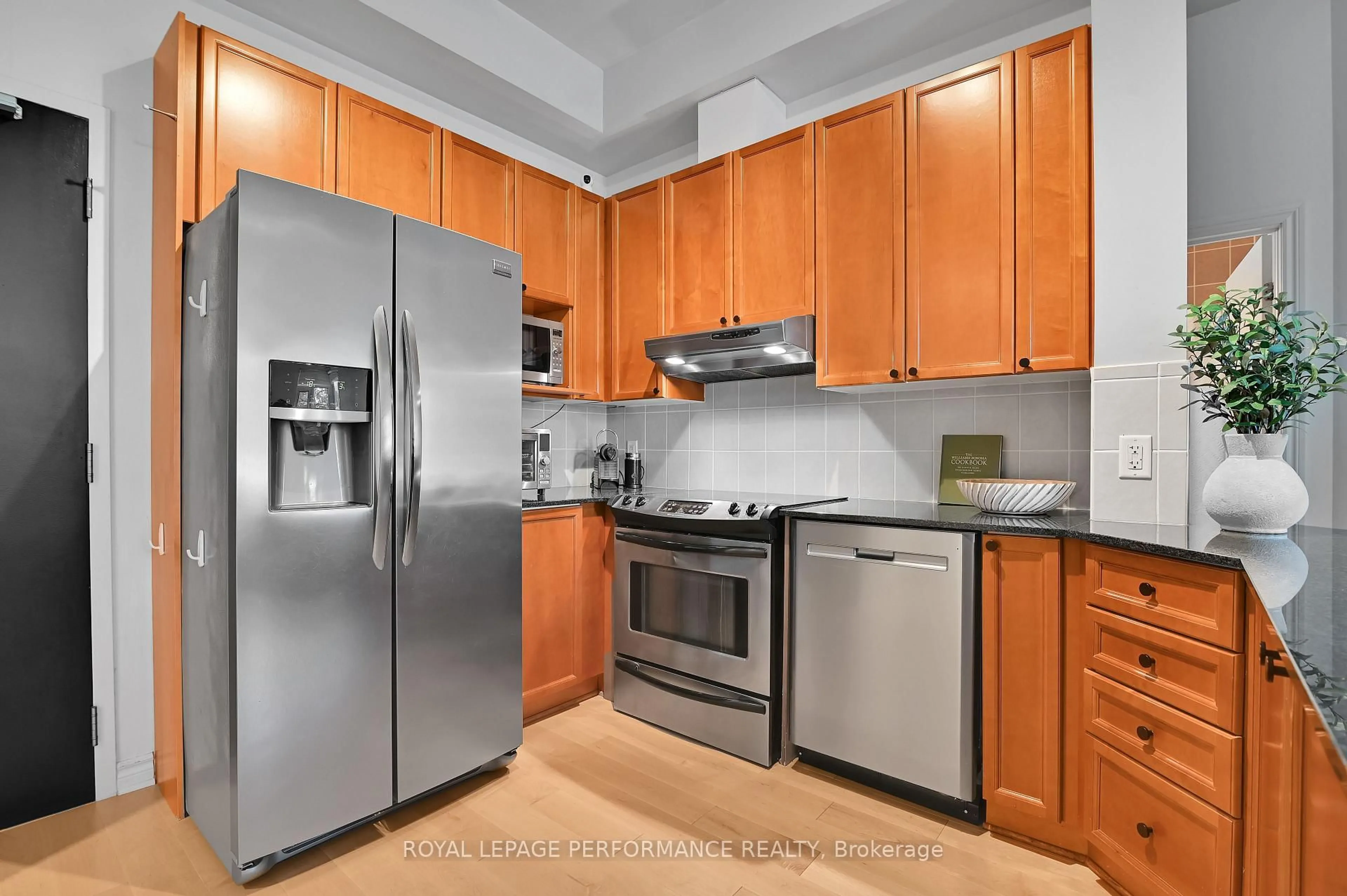 Standard kitchen, unknown for 205 Bolton St #423, Ottawa Ontario K1N 1K7