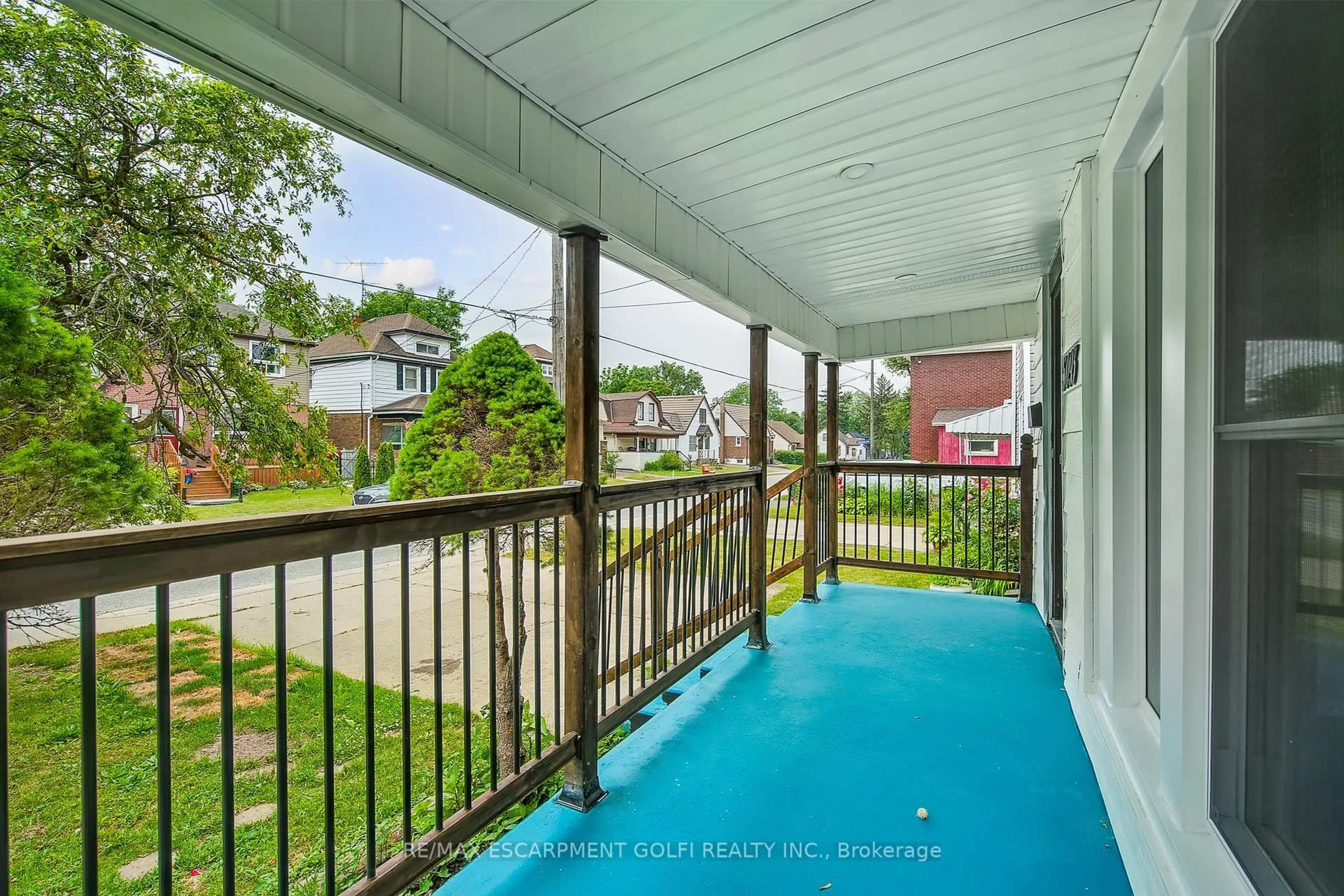 Patio, street for 5093 STAMFORD St, Niagara Falls Ontario L2E 1M7