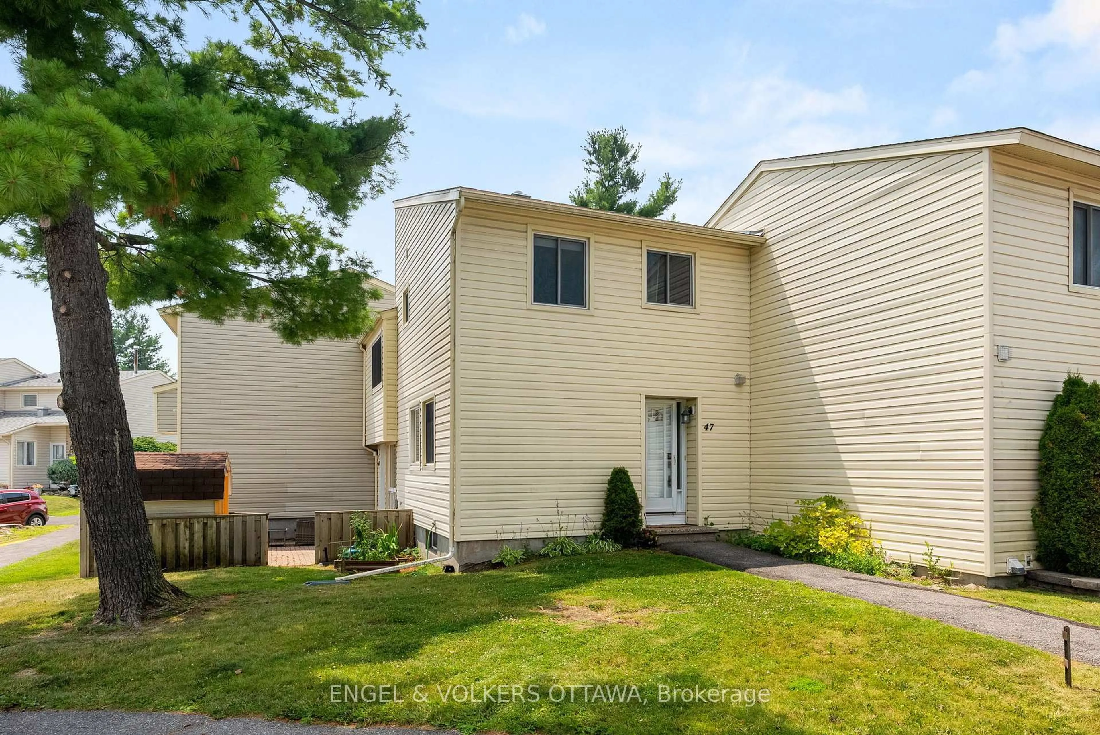 Unknown for 47 Malvern Dr #40, Ottawa Ontario K2J 1M8