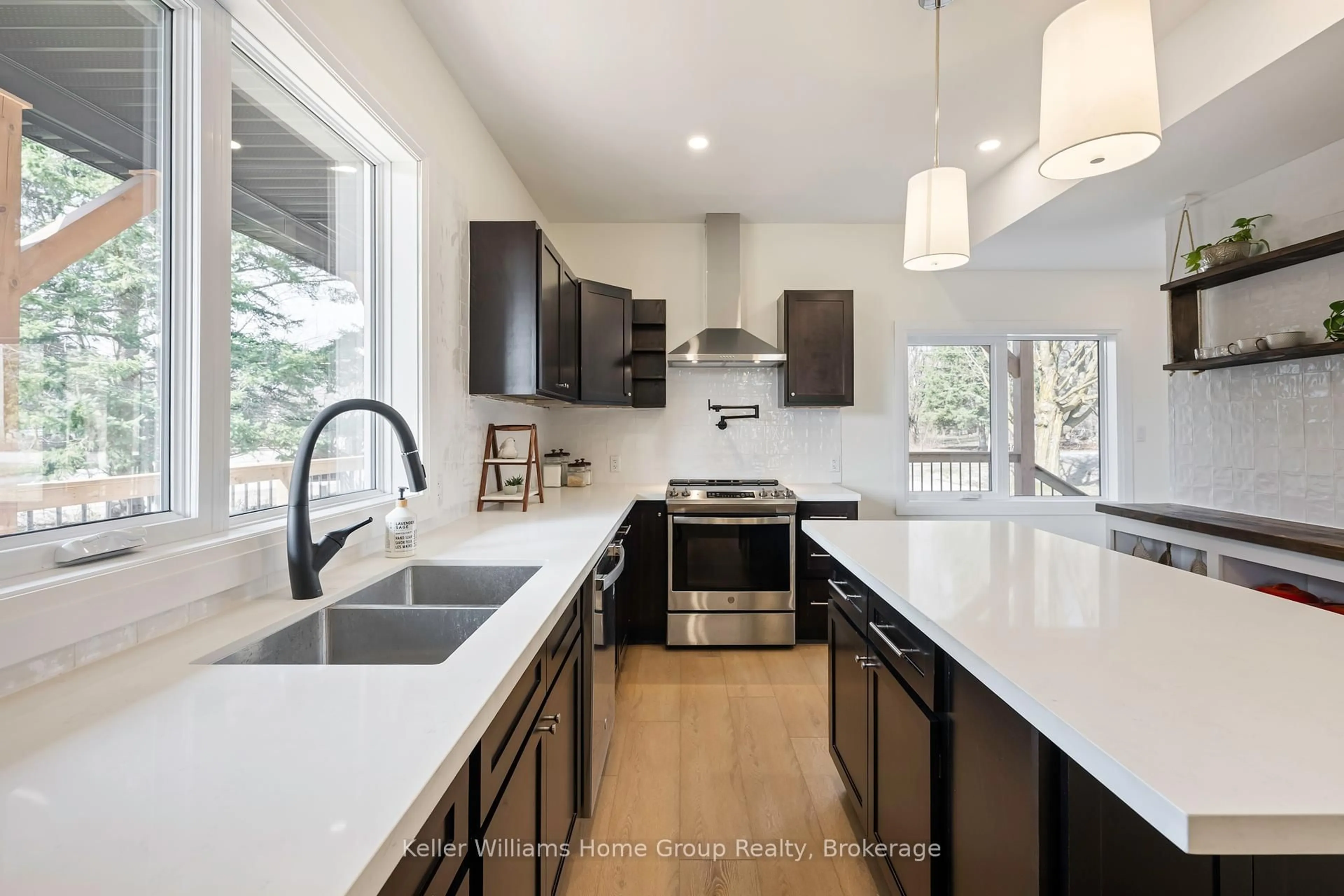 Open concept kitchen, ceramic/tile floor for 758003 2nd Line, Mulmur Ontario L9V 0G8