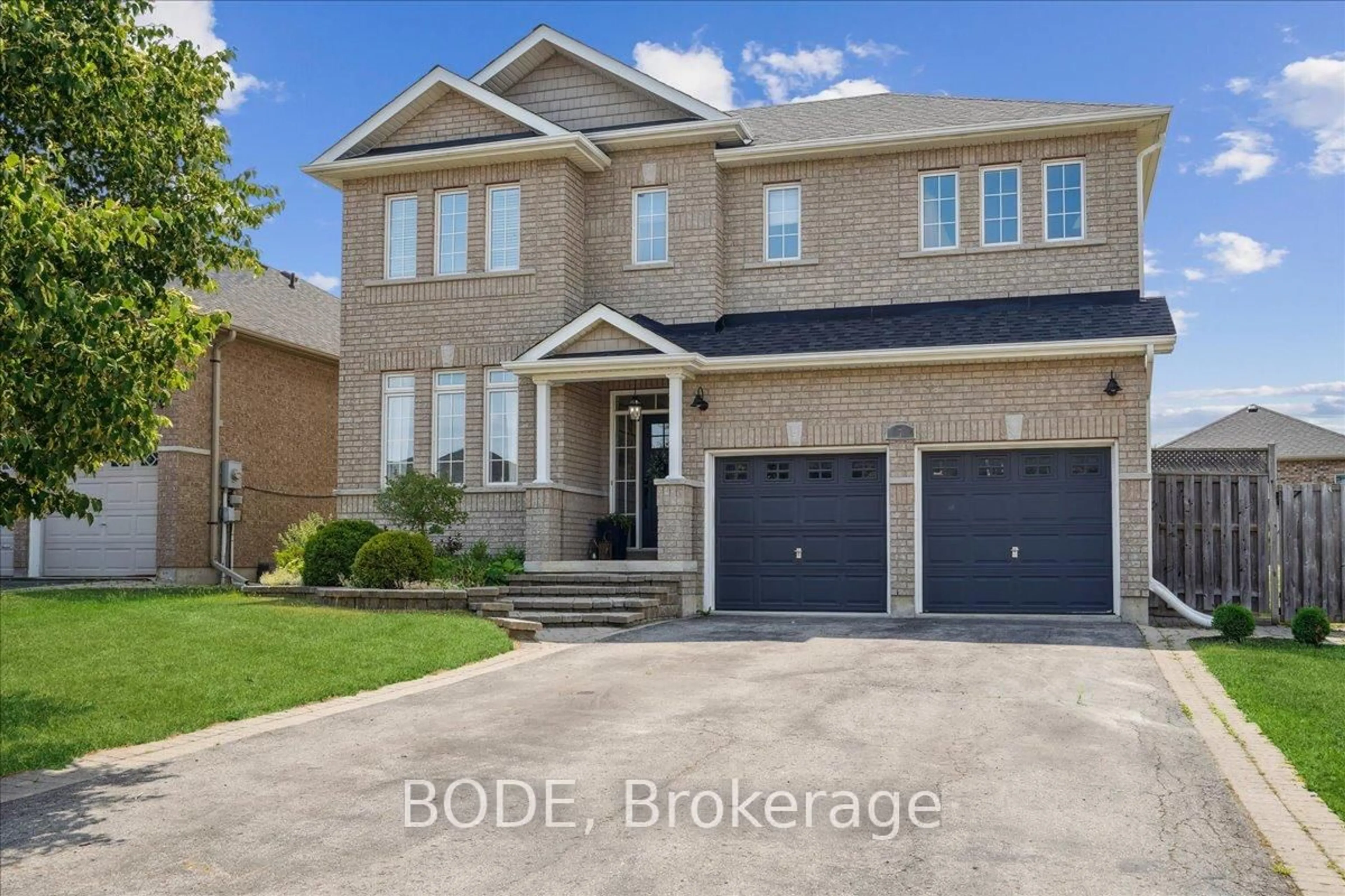 Home with brick exterior material, street for 7 Horton Pl, Kawartha Lakes Ontario K9V 0C2