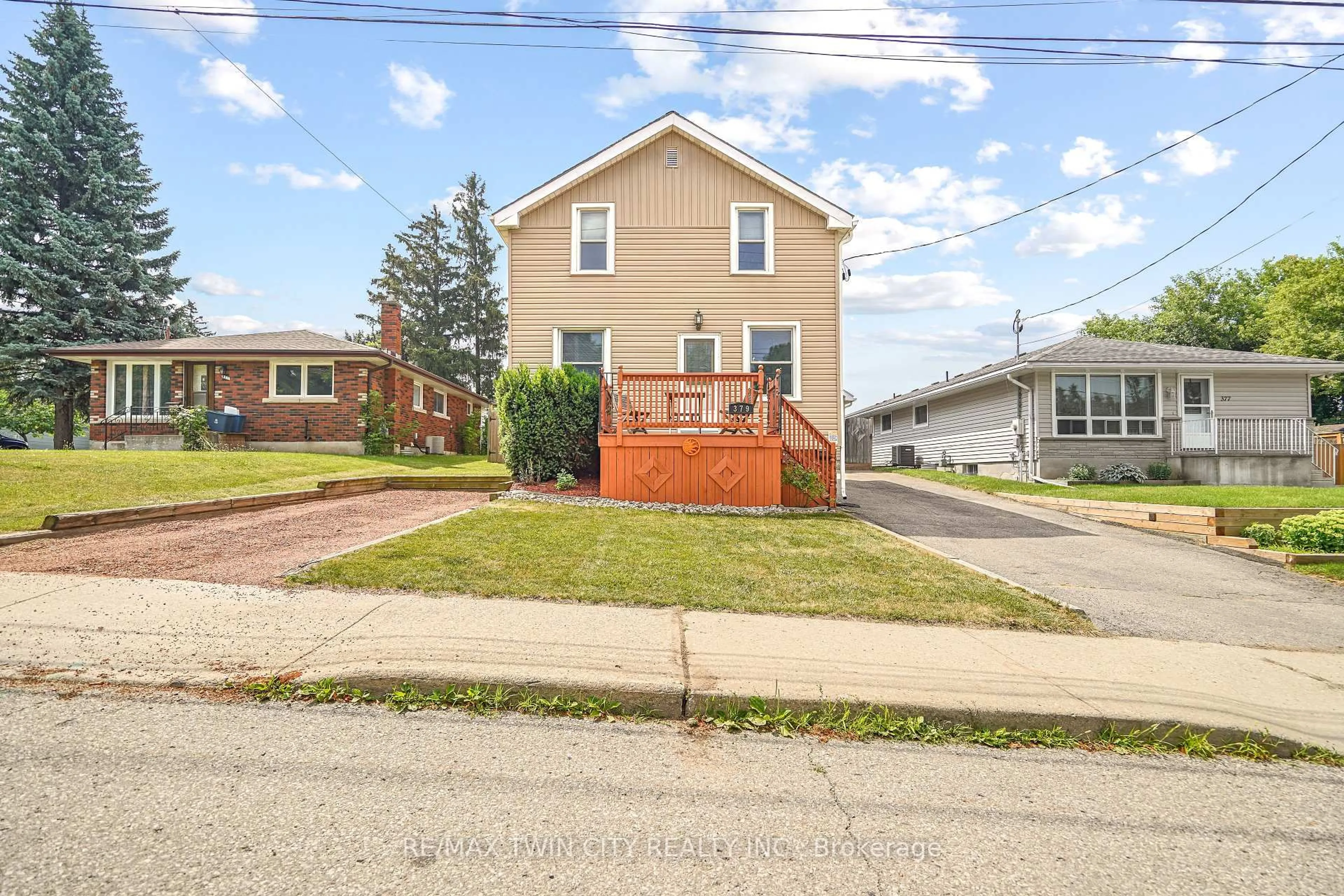 Unknown for 379 Grey St, Brantford Ontario N3S 4X5