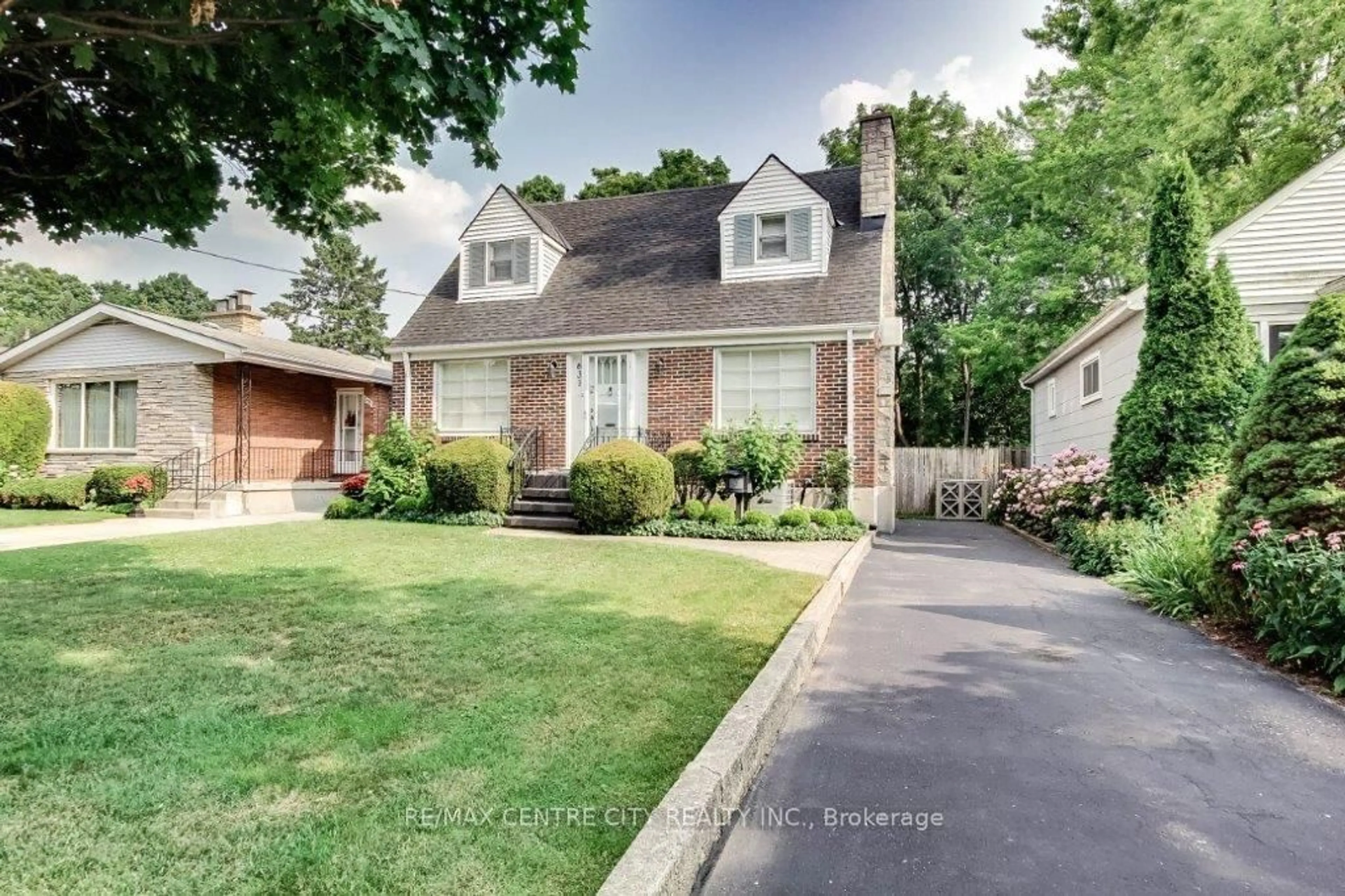 Home with brick exterior material, street for 631 St. James St, London East Ontario N5Y 3P9