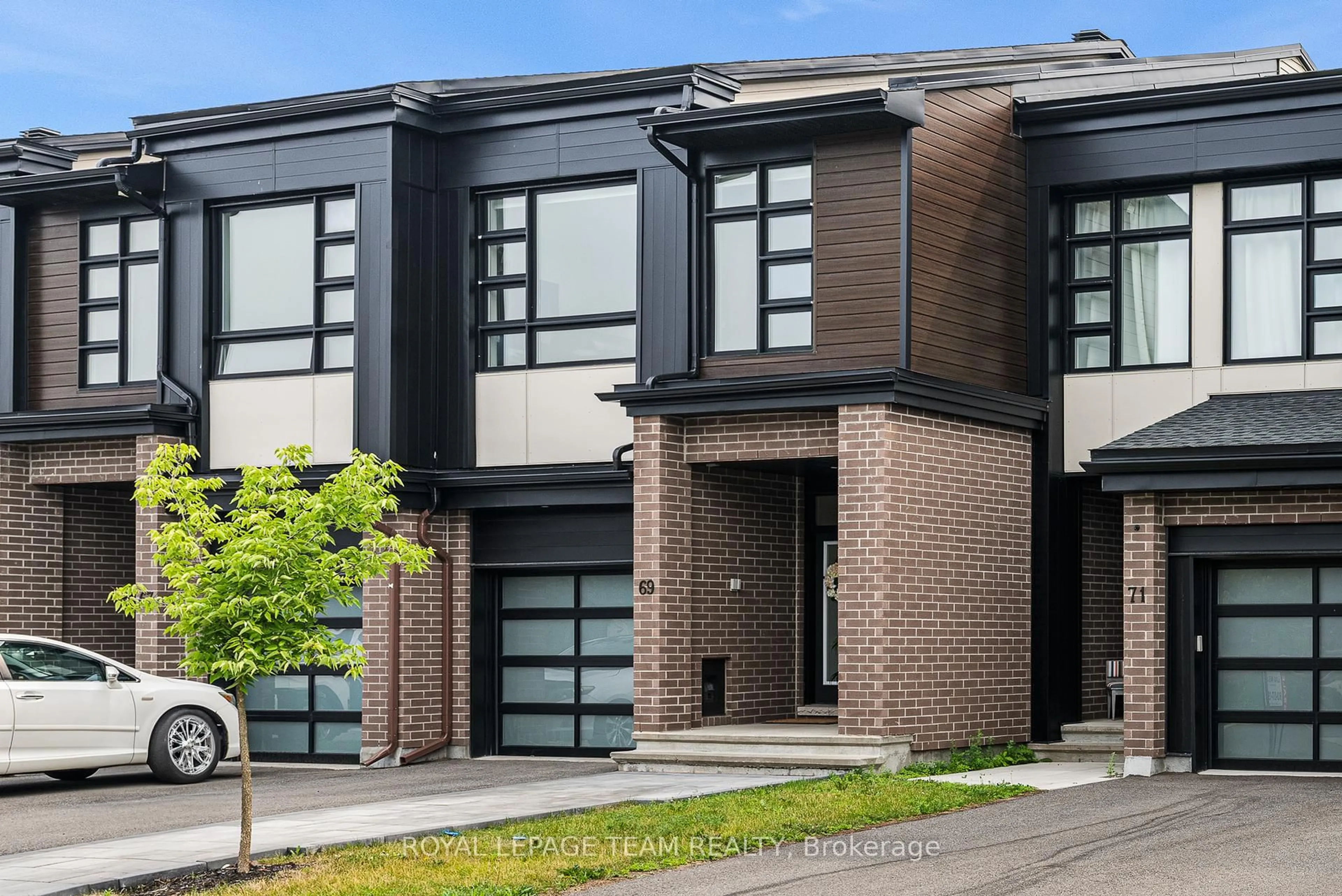 Home with brick exterior material, street for 69 Canvasback Rdge, Ottawa Ontario K4M 0P6