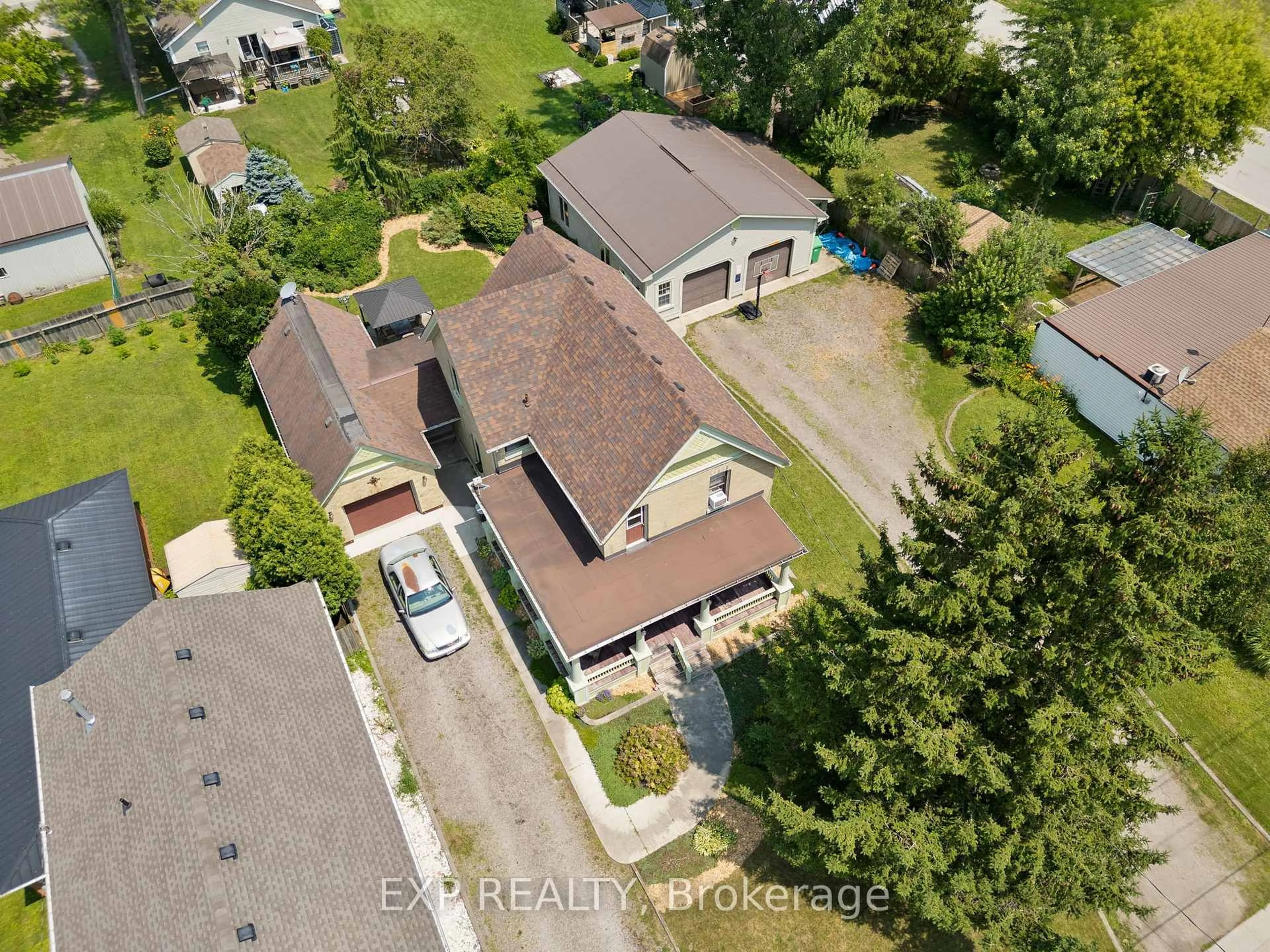 A pic from outside/outdoor area/front of a property/back of a property/a pic from drone, street for 22684 THAMES Rd, Southwest Middlesex Ontario N0L 1A0