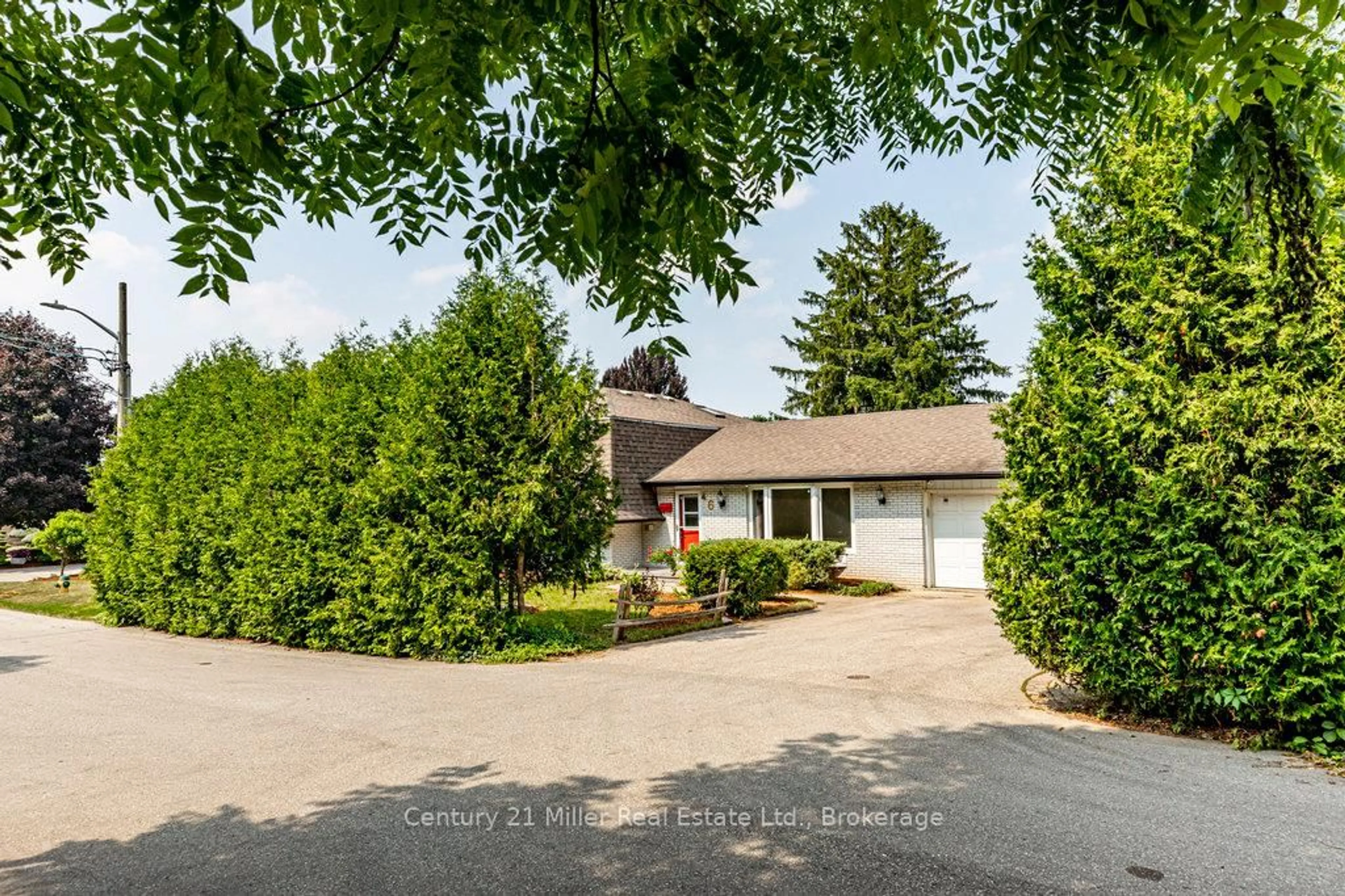 A pic from outside/outdoor area/front of a property/back of a property/a pic from drone, unknown for 6 Terrace Lane, Guelph Ontario N1G 2Y3