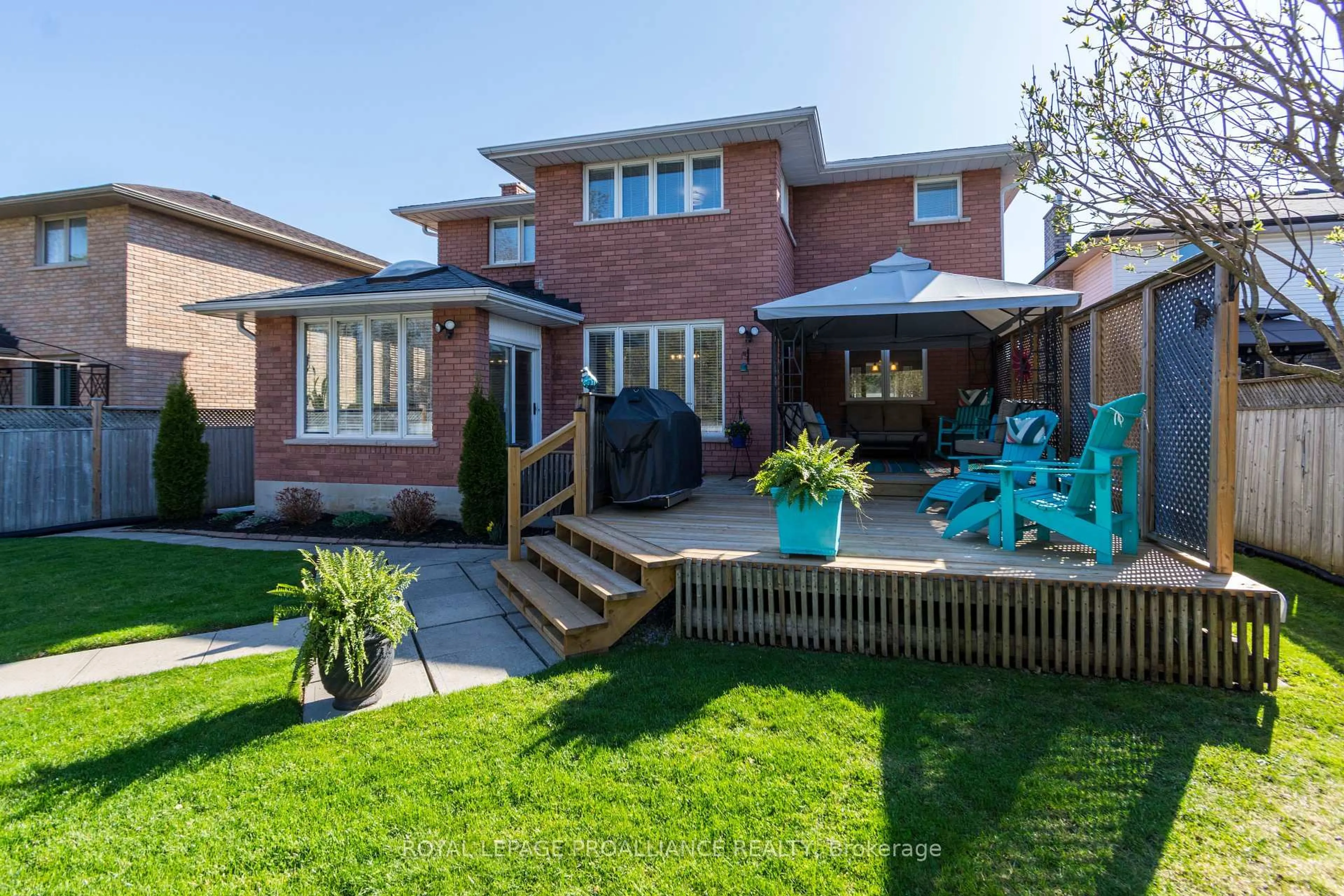 Unknown for 4 Queensboro Crt, Belleville Ontario K8P 5E5