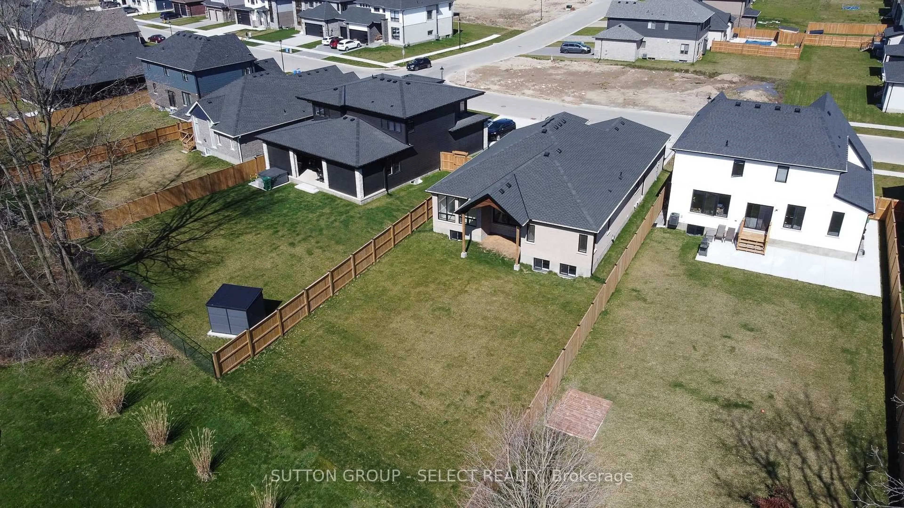A pic from outside/outdoor area/front of a property/back of a property/a pic from drone, street for 99 Optimist Dr, Southwold Ontario N5P 0G4