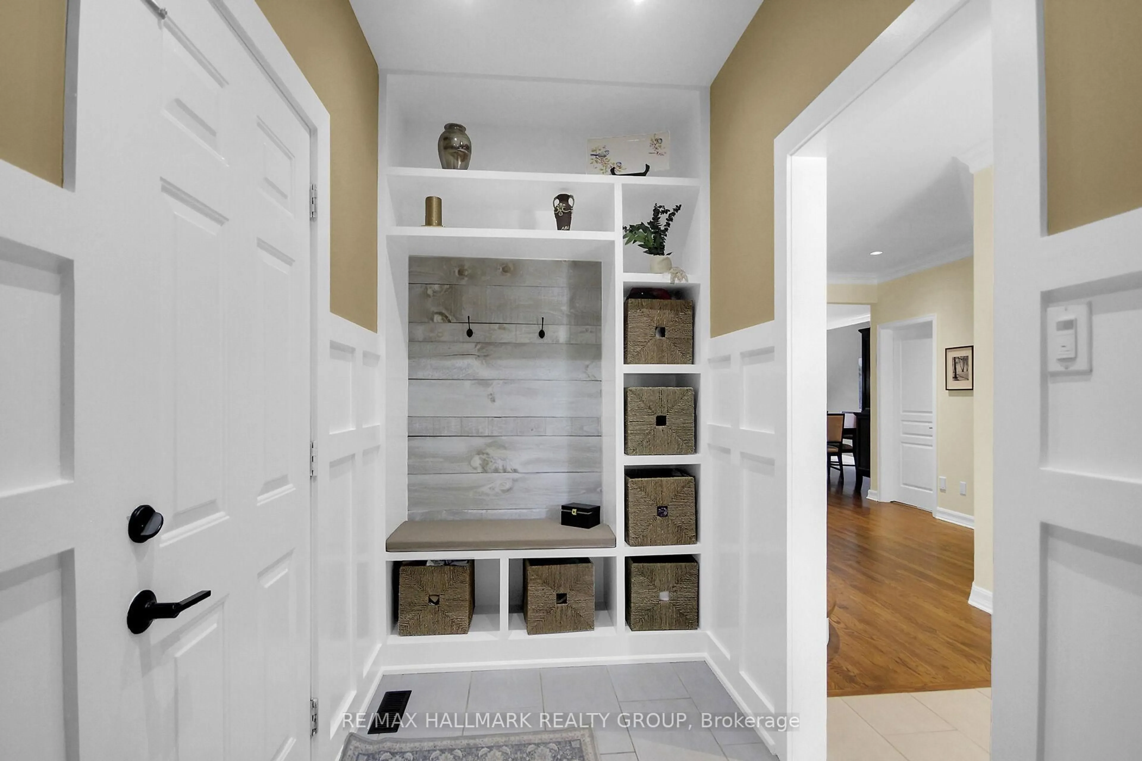 Unknown for 30 OAKBRIAR Cres, Ottawa Ontario K2J 5G1