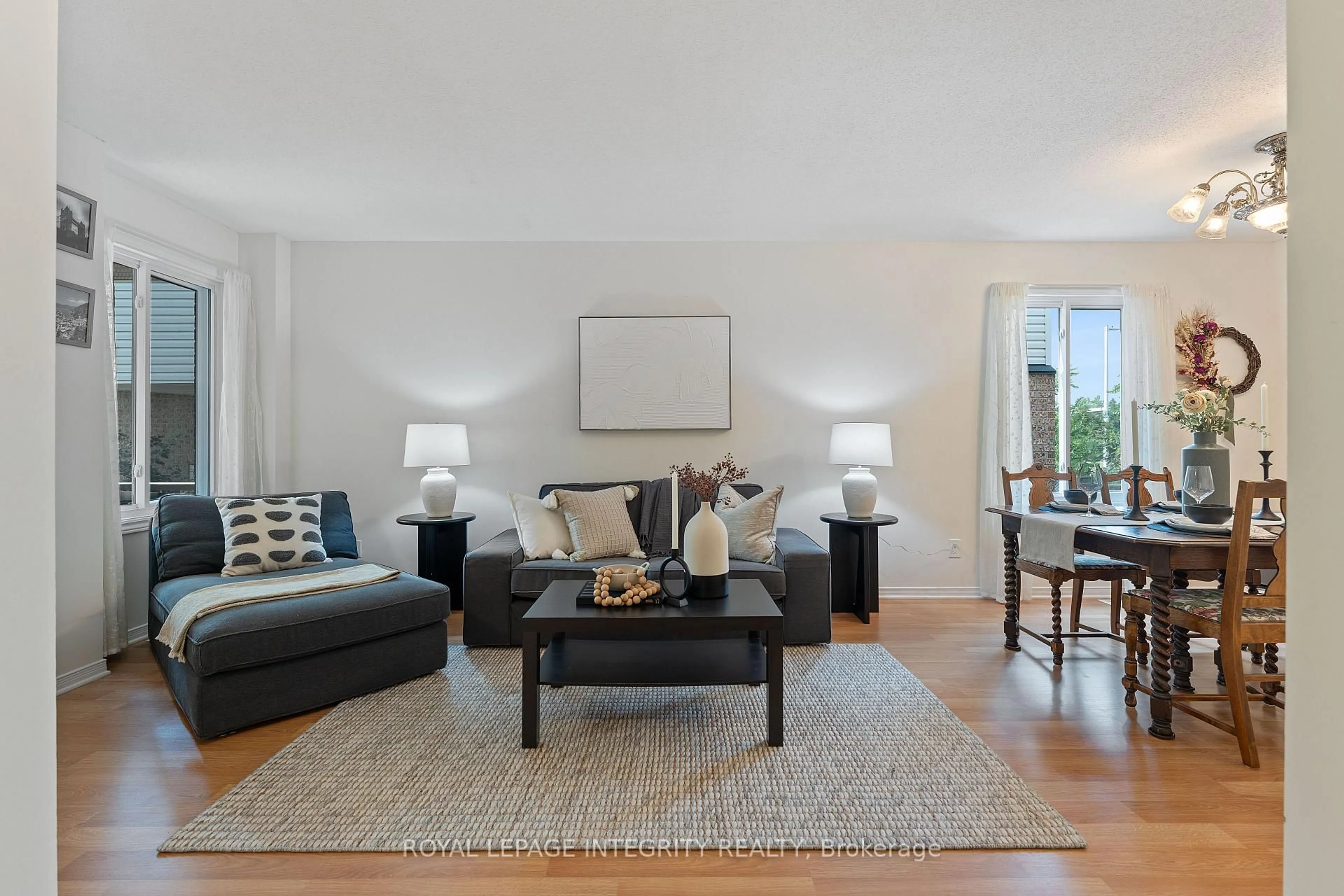 Living room with furniture, unknown for 11 Baton Crt, Kanata Ontario K2L 4C8