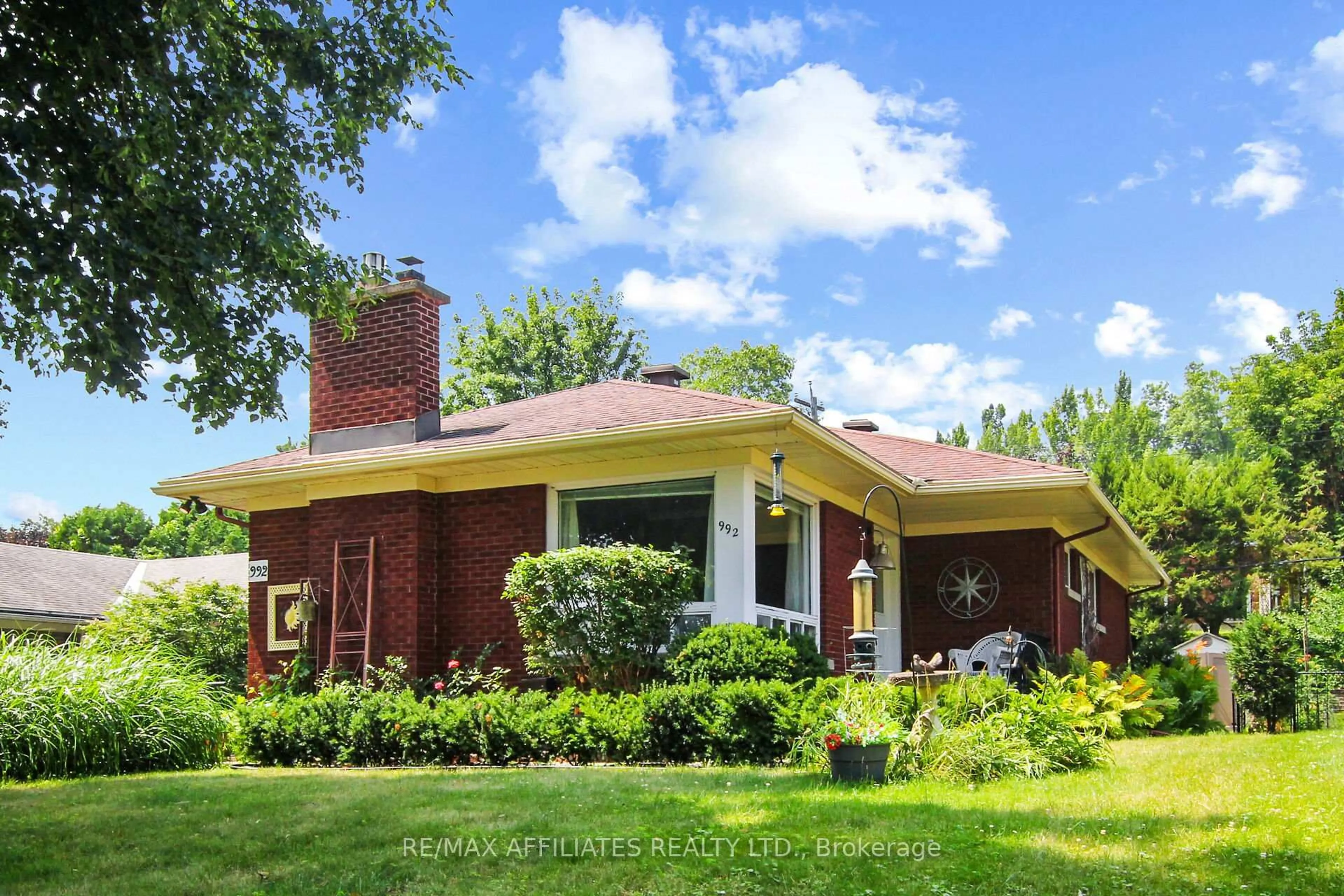 Home with brick exterior material, street for 992 Neville St, Ottawa Ontario K2B 5W2