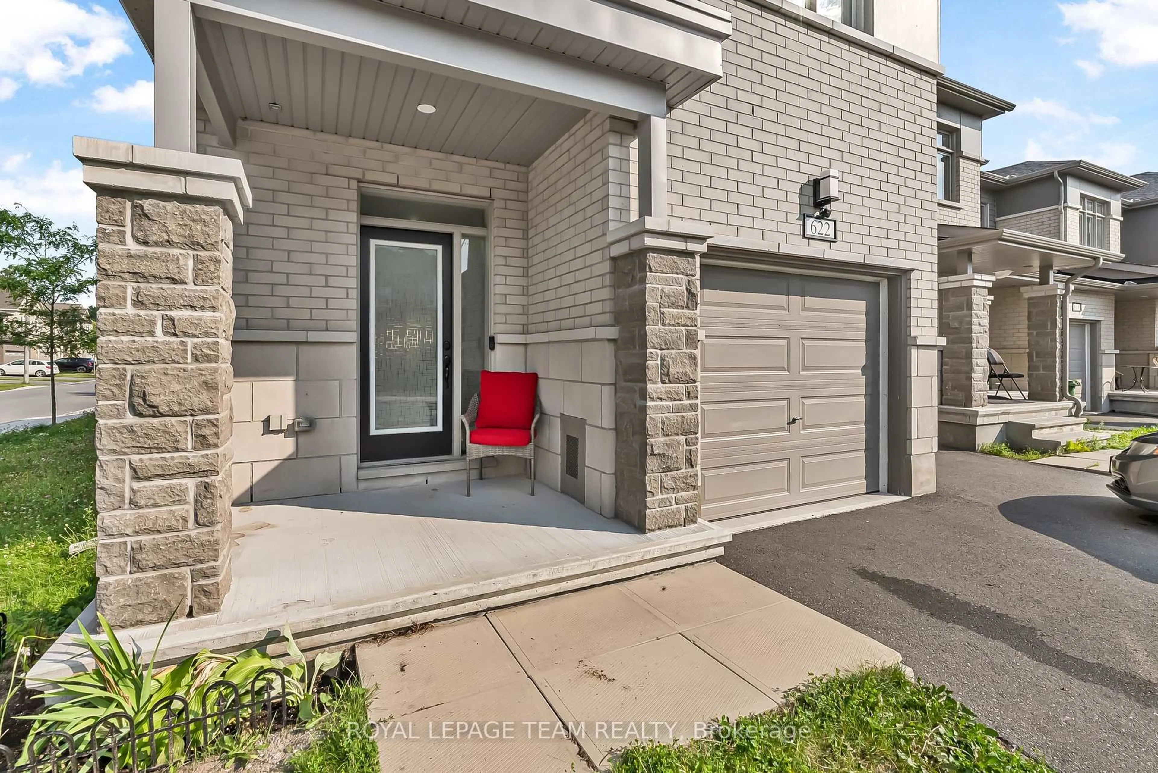 Home with brick exterior material, street for 622 Parade Dr, Ottawa Ontario K2S 0Y7