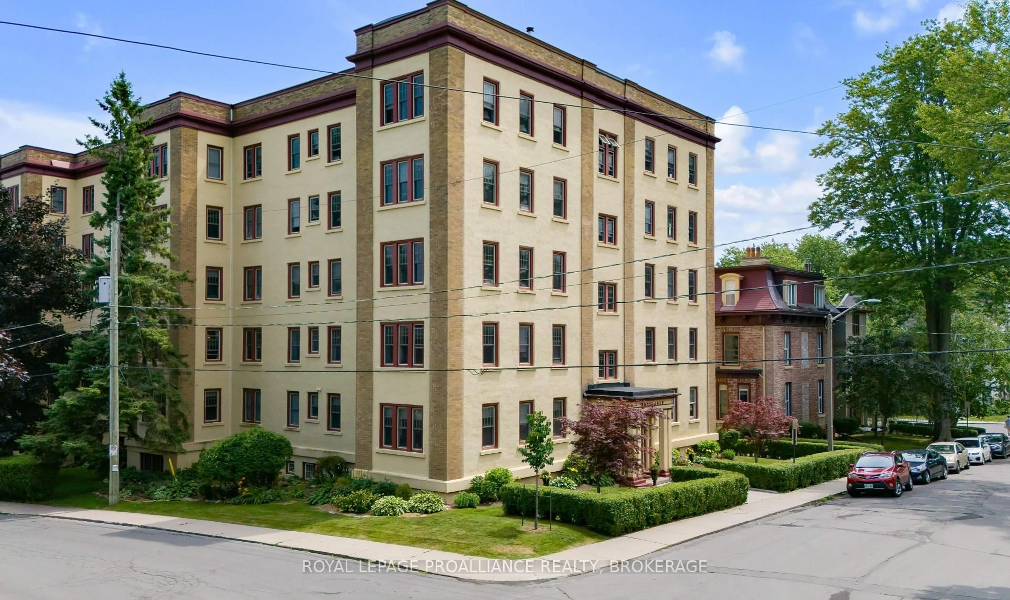 Unknown for 67 Sydenham St #302, Kingston Ontario K7L 3H2