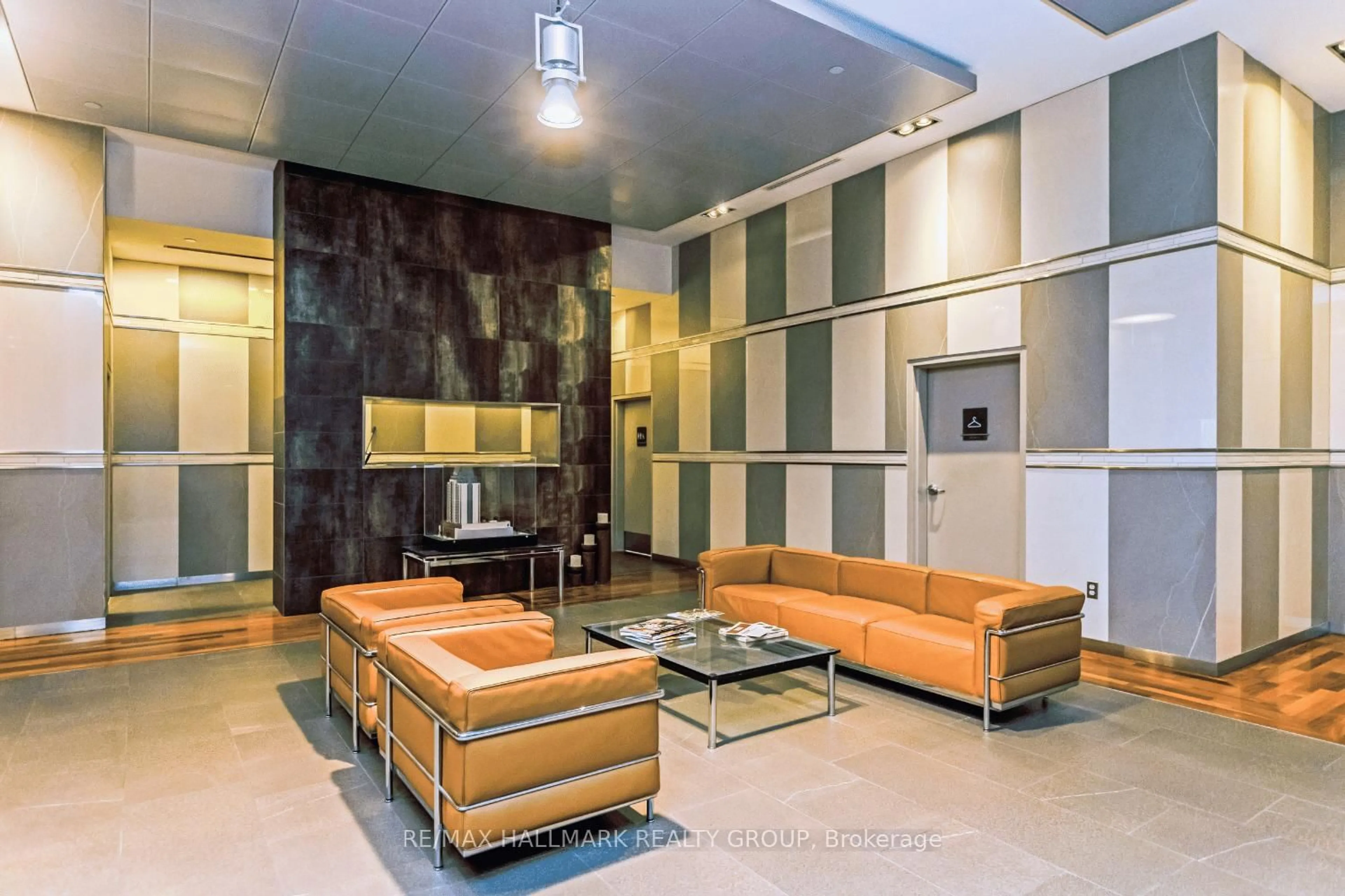 Lobby for 90 George St #1404, Ottawa Ontario K1N 0A8
