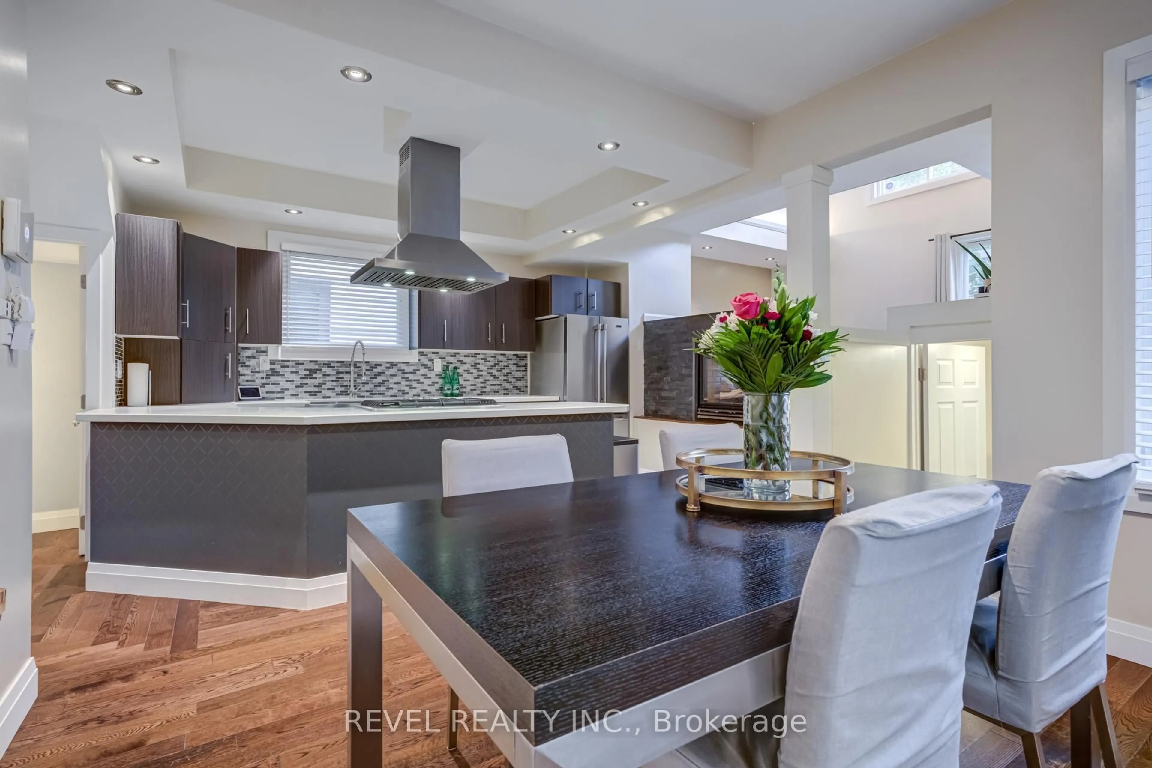 Contemporary kitchen, unknown for 140 Sanford Ave, Hamilton Ontario L8L 5Z5