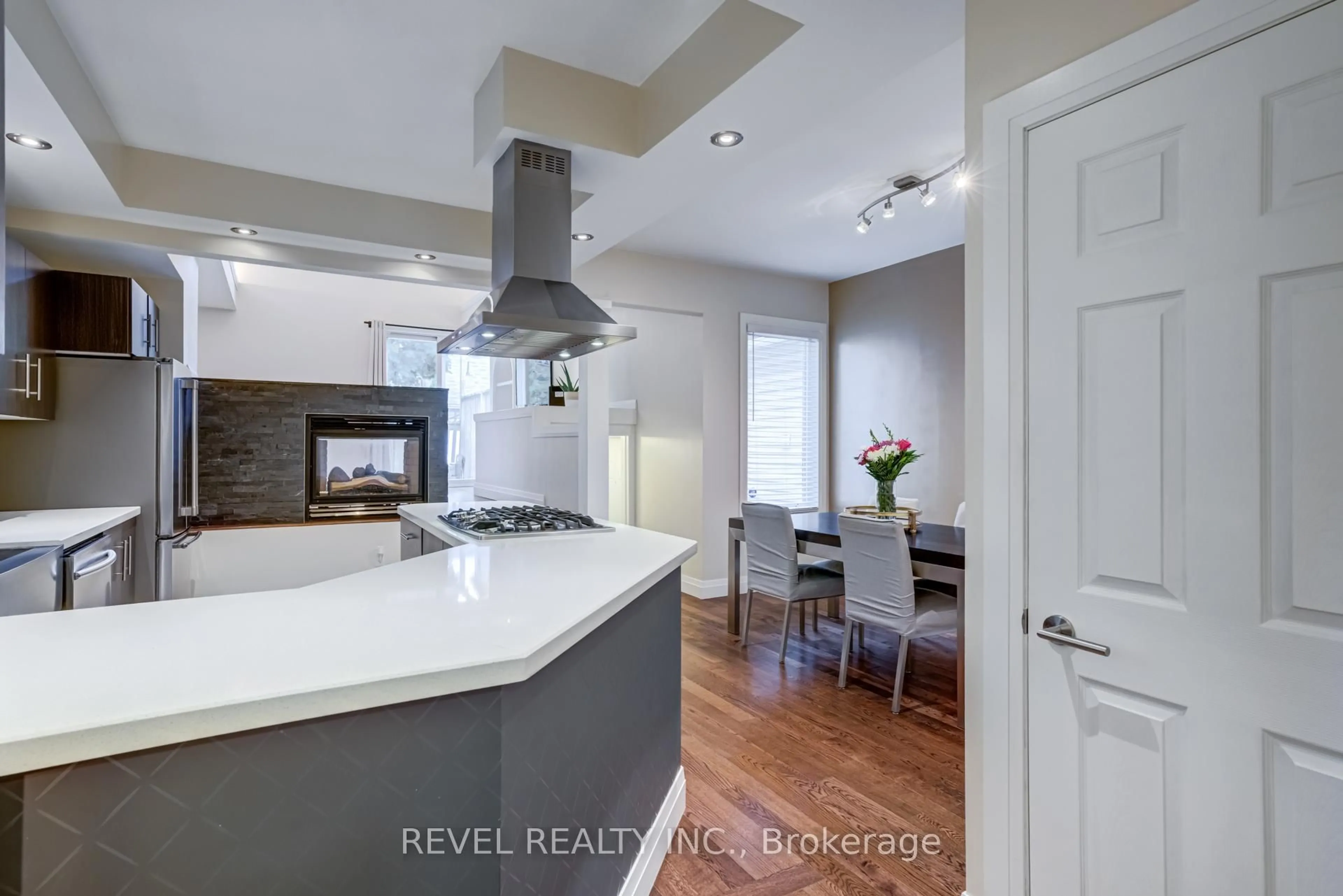 Open concept kitchen, unknown for 140 Sanford Ave, Hamilton Ontario L8L 5Z5