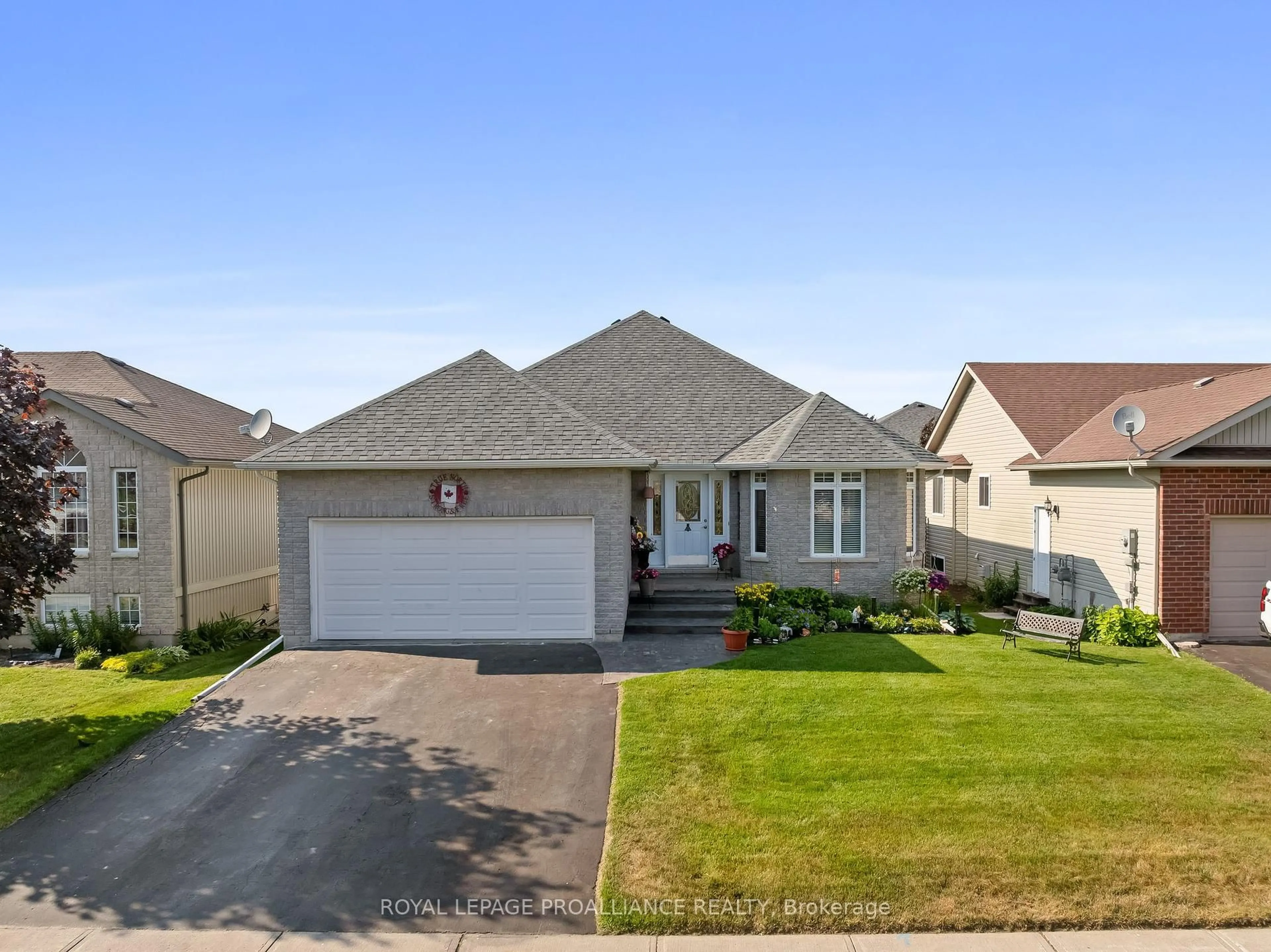 A pic from outside/outdoor area/front of a property/back of a property/a pic from drone, street for 254 Raglan St, Brighton Ontario K0K 1H0