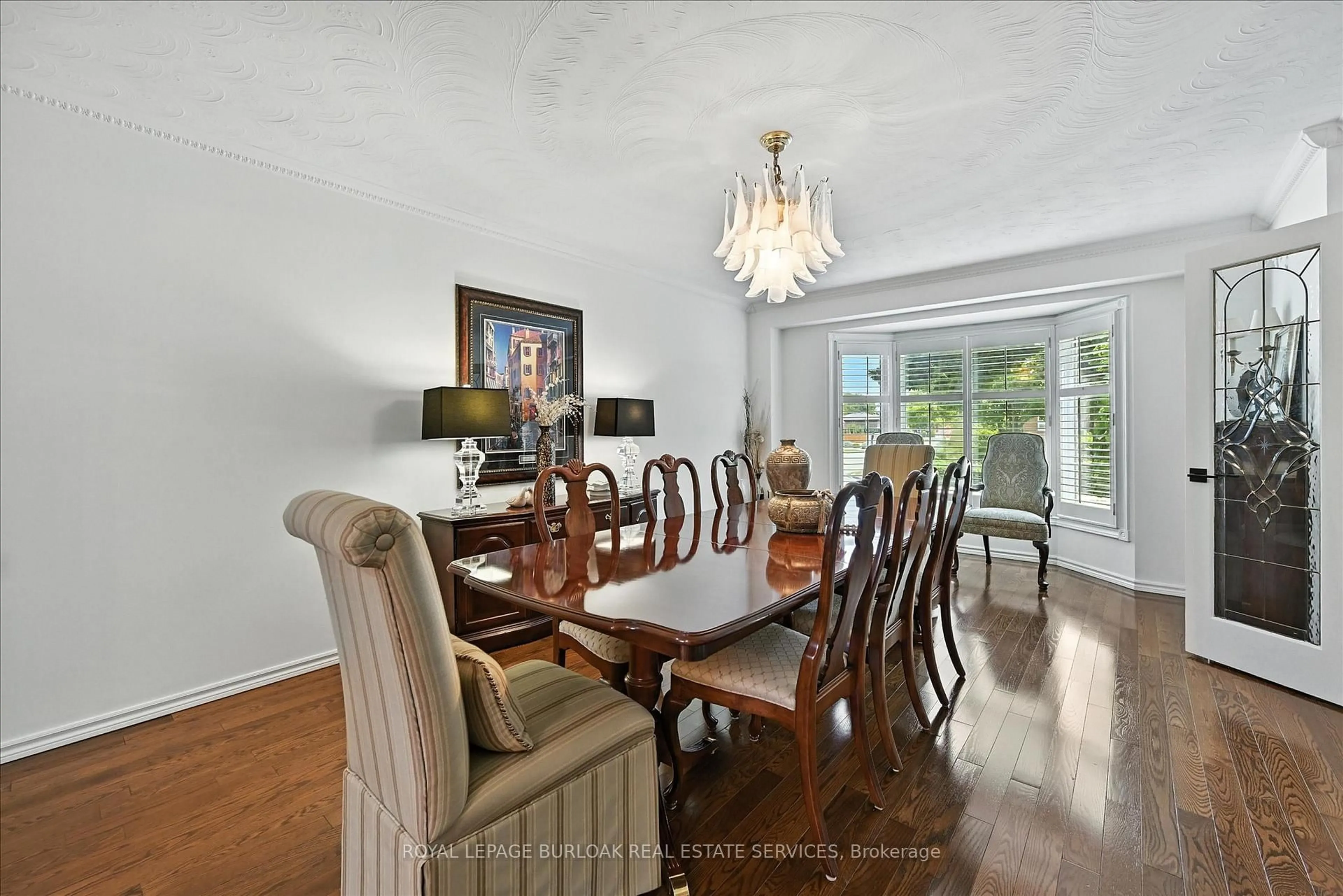 Dining room, wood/laminate floor for 59 Corman Pl, Hamilton Ontario L8G 4W8