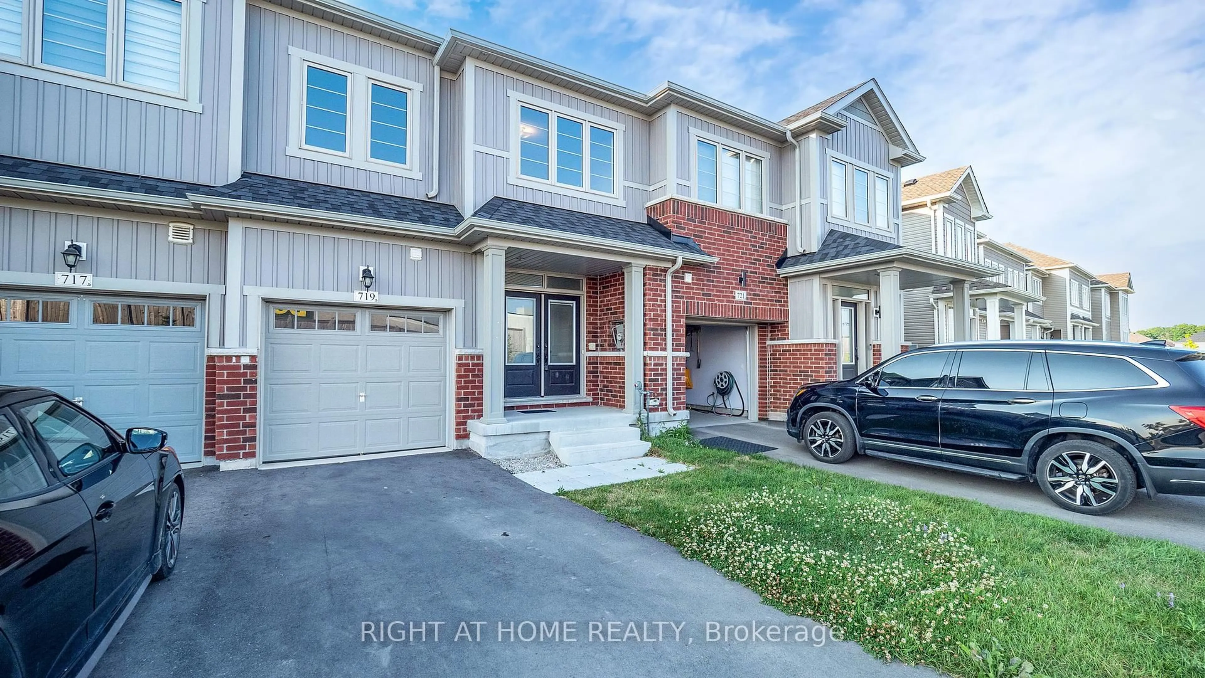 Home with brick exterior material, street for 719 Potawatomi Cres, Shelburne Ontario L9V 3Y4