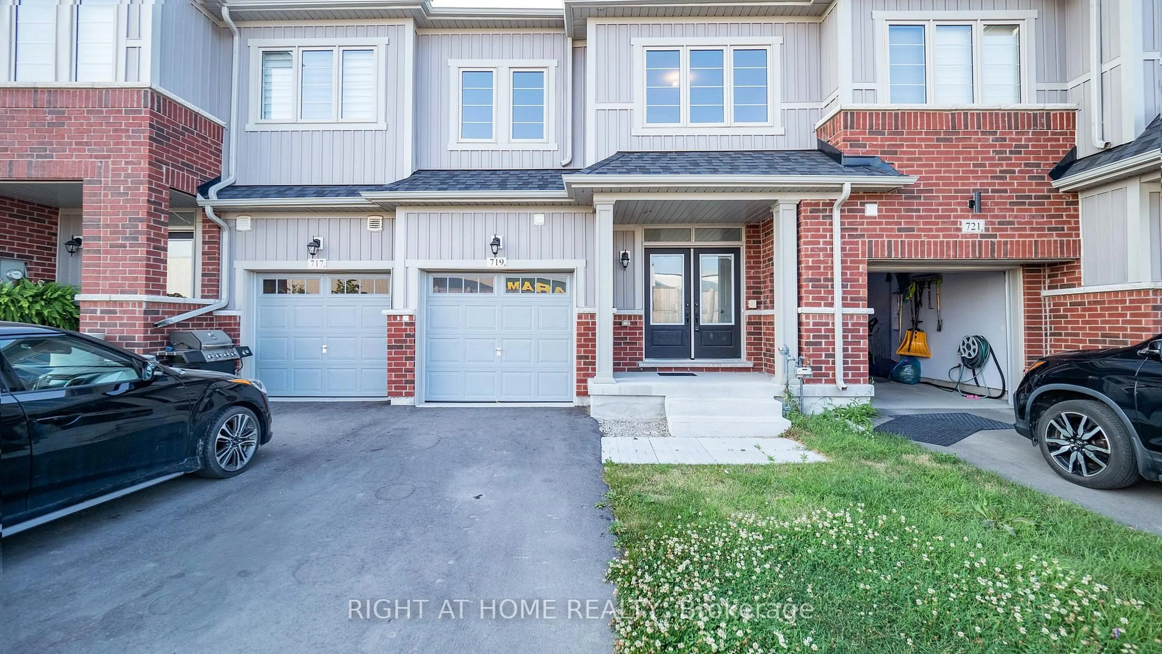 Home with brick exterior material, street for 719 Potawatomi Cres, Shelburne Ontario L9V 3Y4