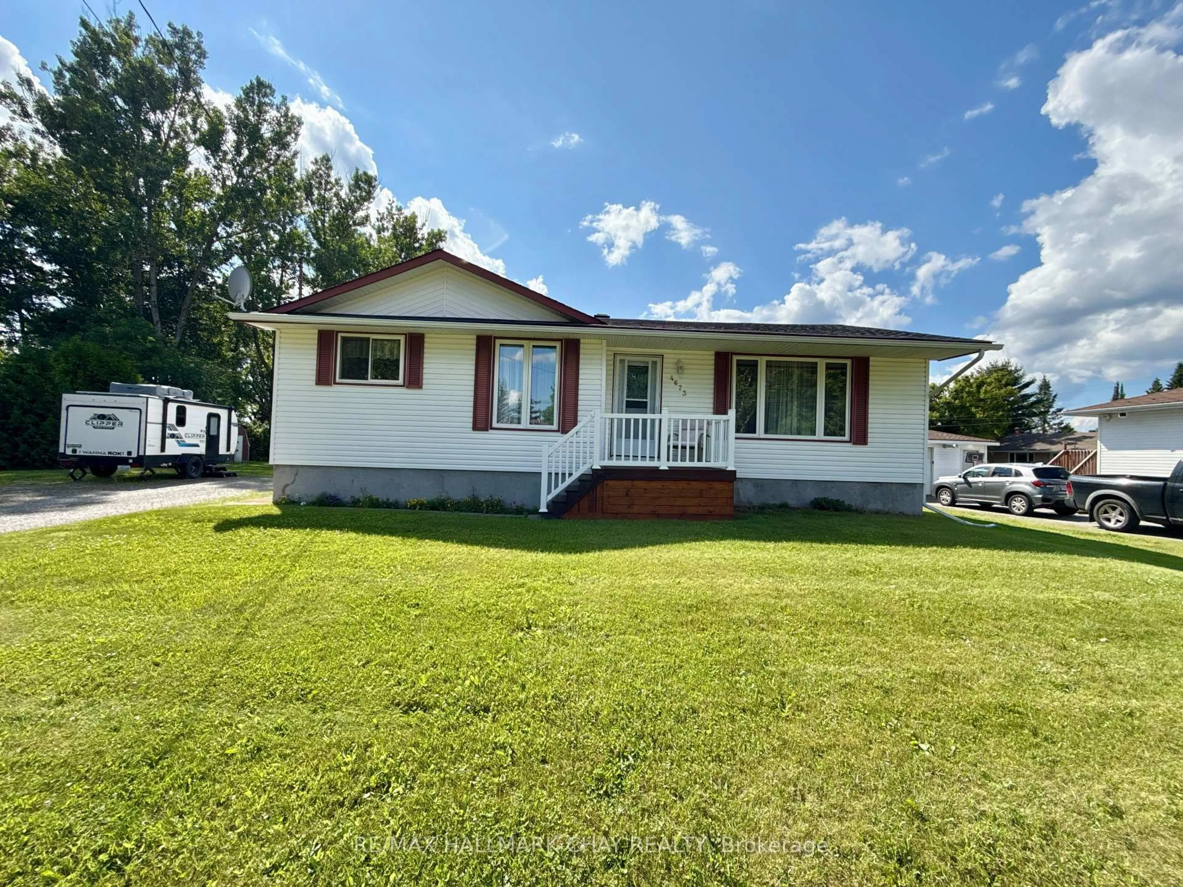 A pic from outside/outdoor area/front of a property/back of a property/a pic from drone, unknown for 4673 Fergus Ave, Greater Sudbury Ontario P3P 1S3