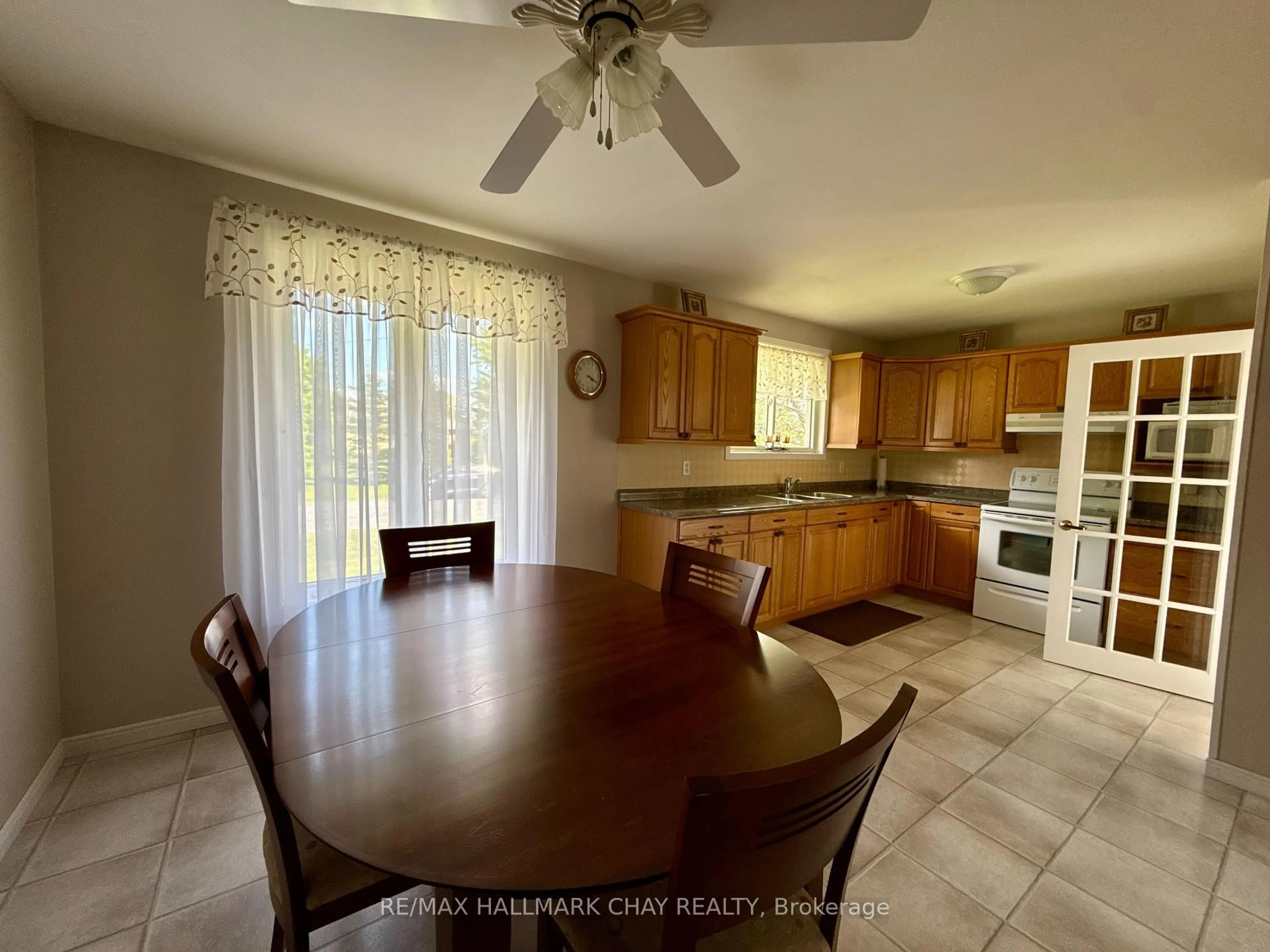 Dining room, ceramic/tile floor for 4673 Fergus Ave, Greater Sudbury Ontario P3P 1S3