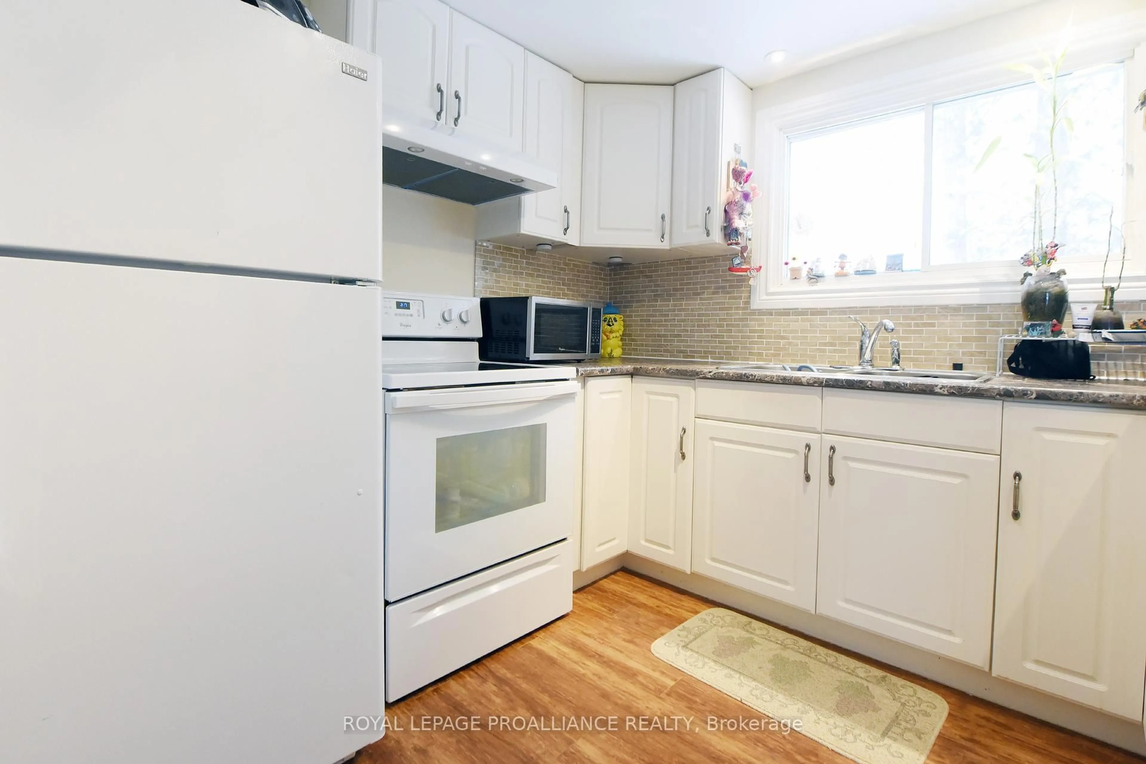 Standard kitchen, unknown for 43 Airport Rd, Addington Highlands Ontario K0H 2G0