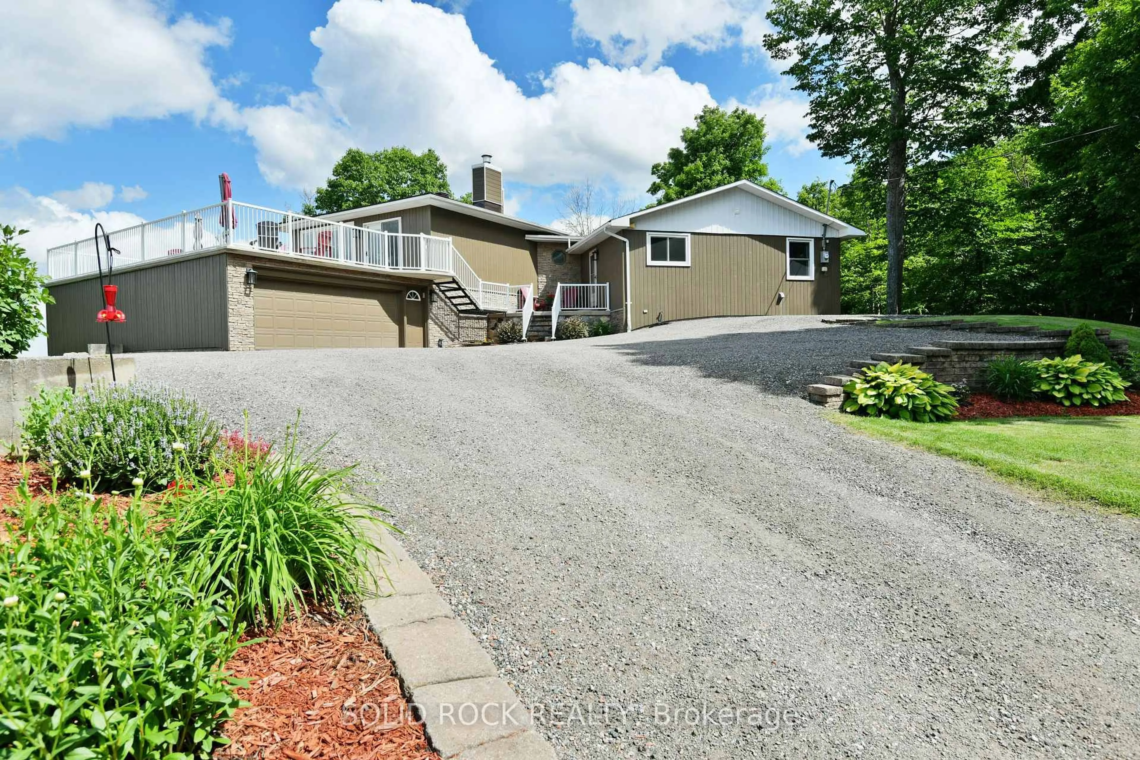 A pic from outside/outdoor area/front of a property/back of a property/a pic from drone, street for 834 STORYLAND Rd, Renfrew Ontario K7V 3Z8