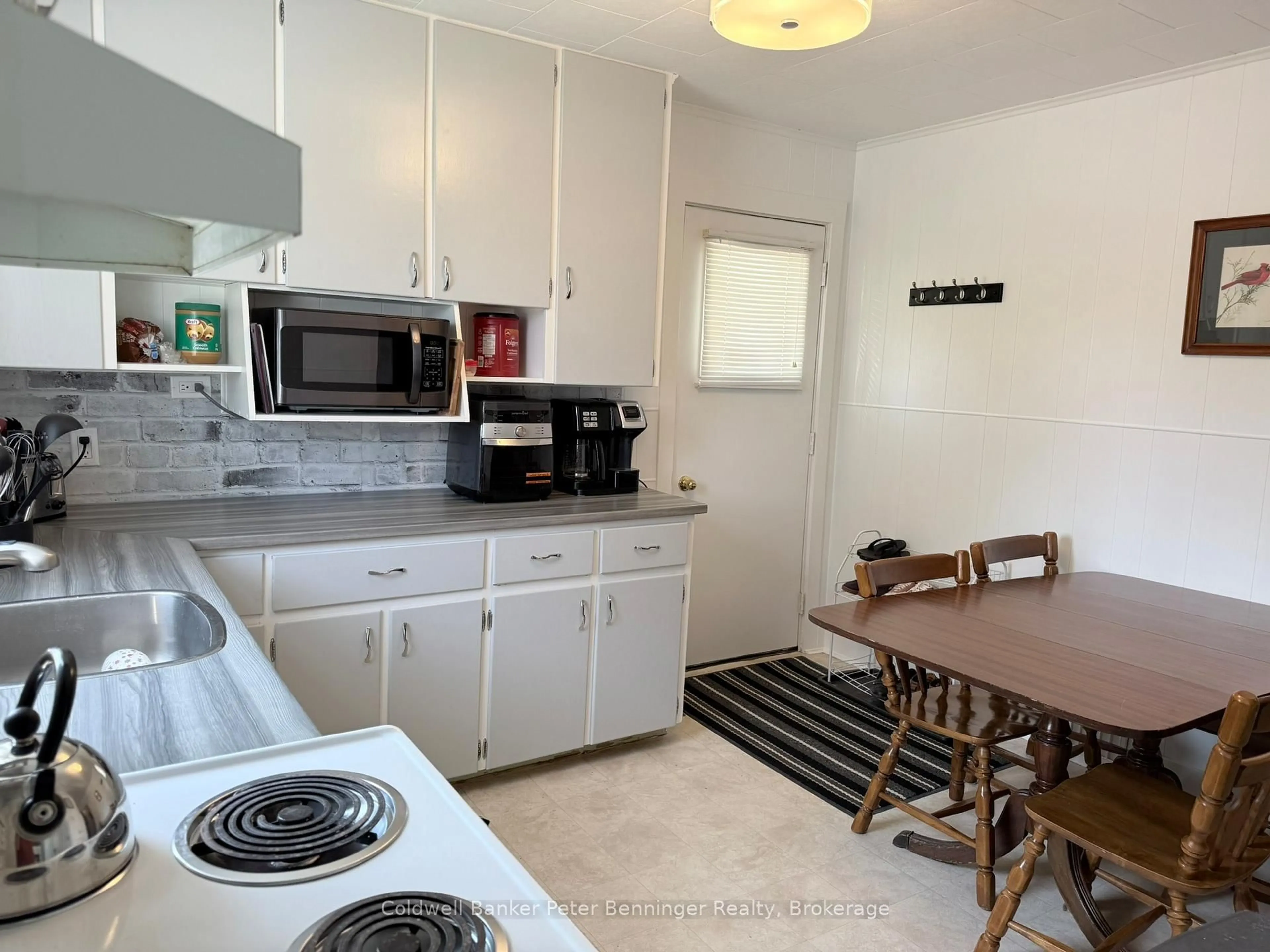 Standard kitchen, unknown for 268 3rd Ave, Arran-Elderslie Ontario N0G 1L0