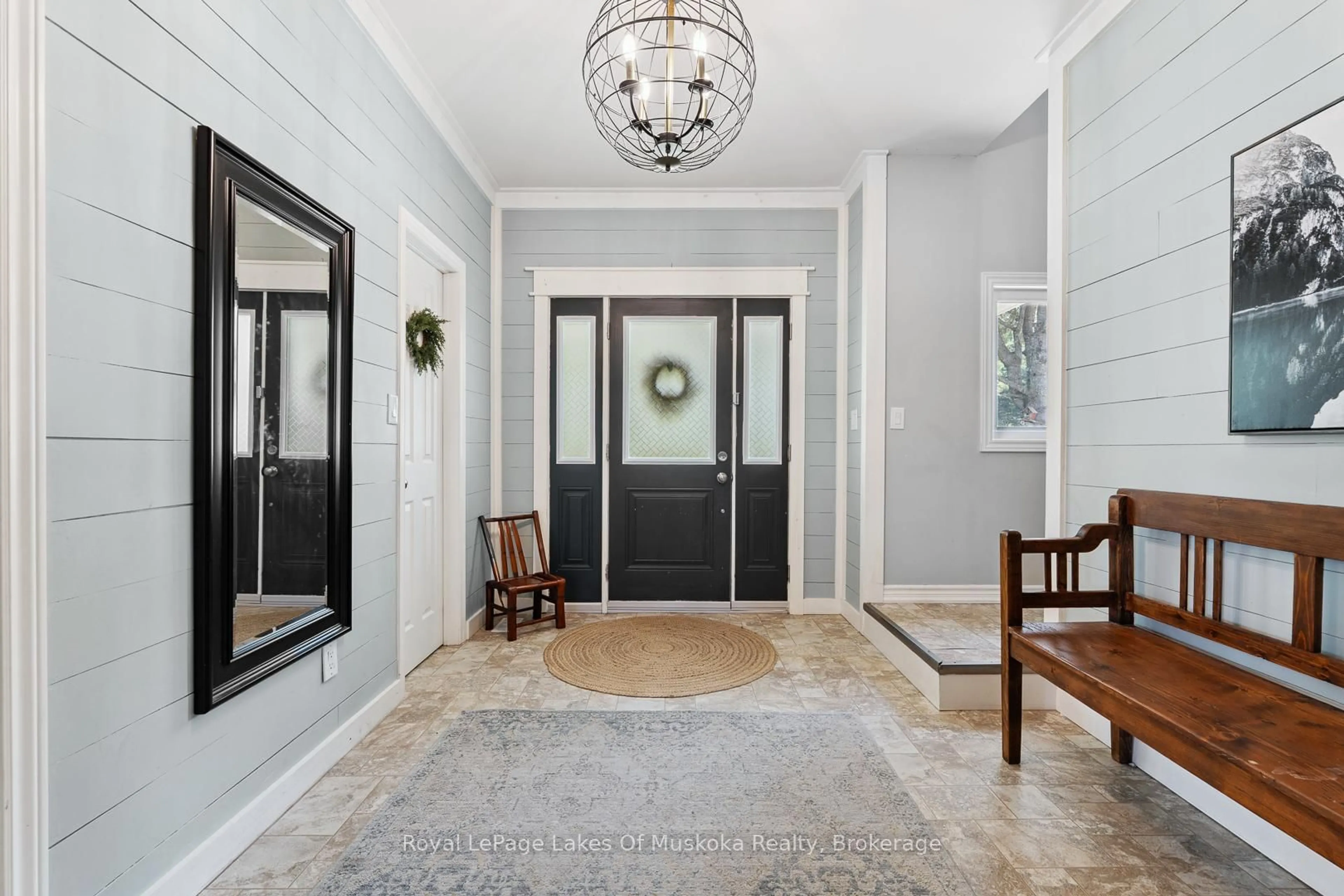 Indoor entryway for 24 Star Lake Rd, Perry Ontario P0A 1J0