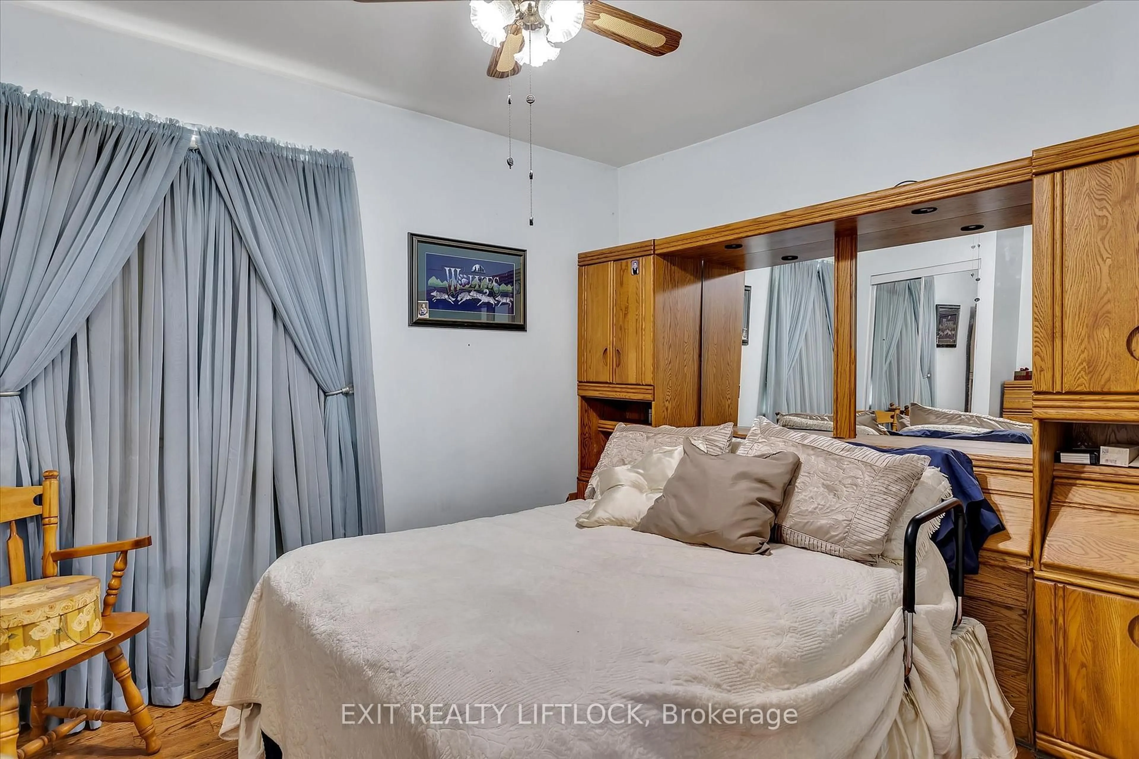 Bedroom with bed, unknown for 448 Howden St, Peterborough South Ontario K9J 4B3