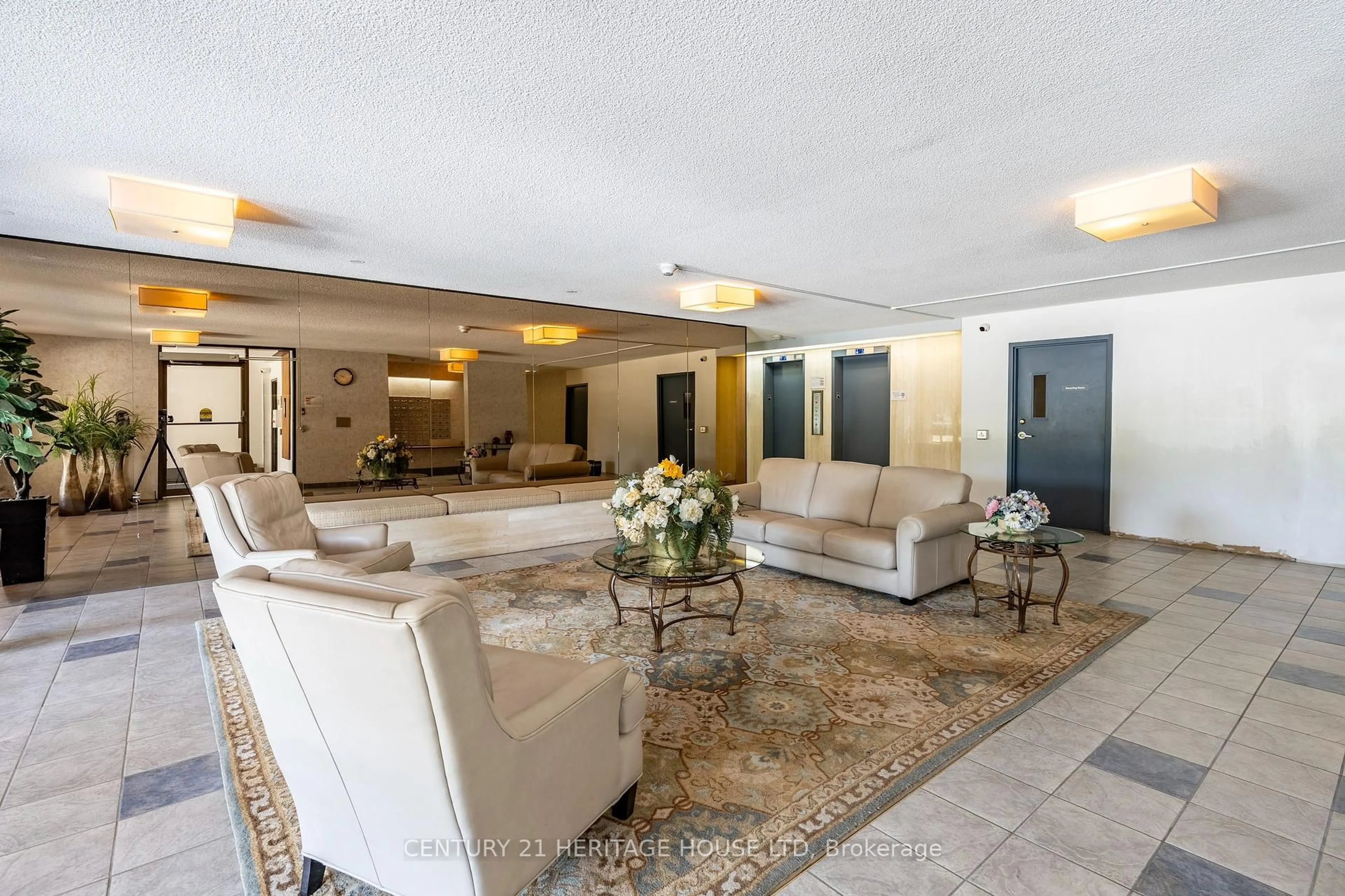 Lobby for 65 Westmount Rd #110, Waterloo Ontario N2L 5G6