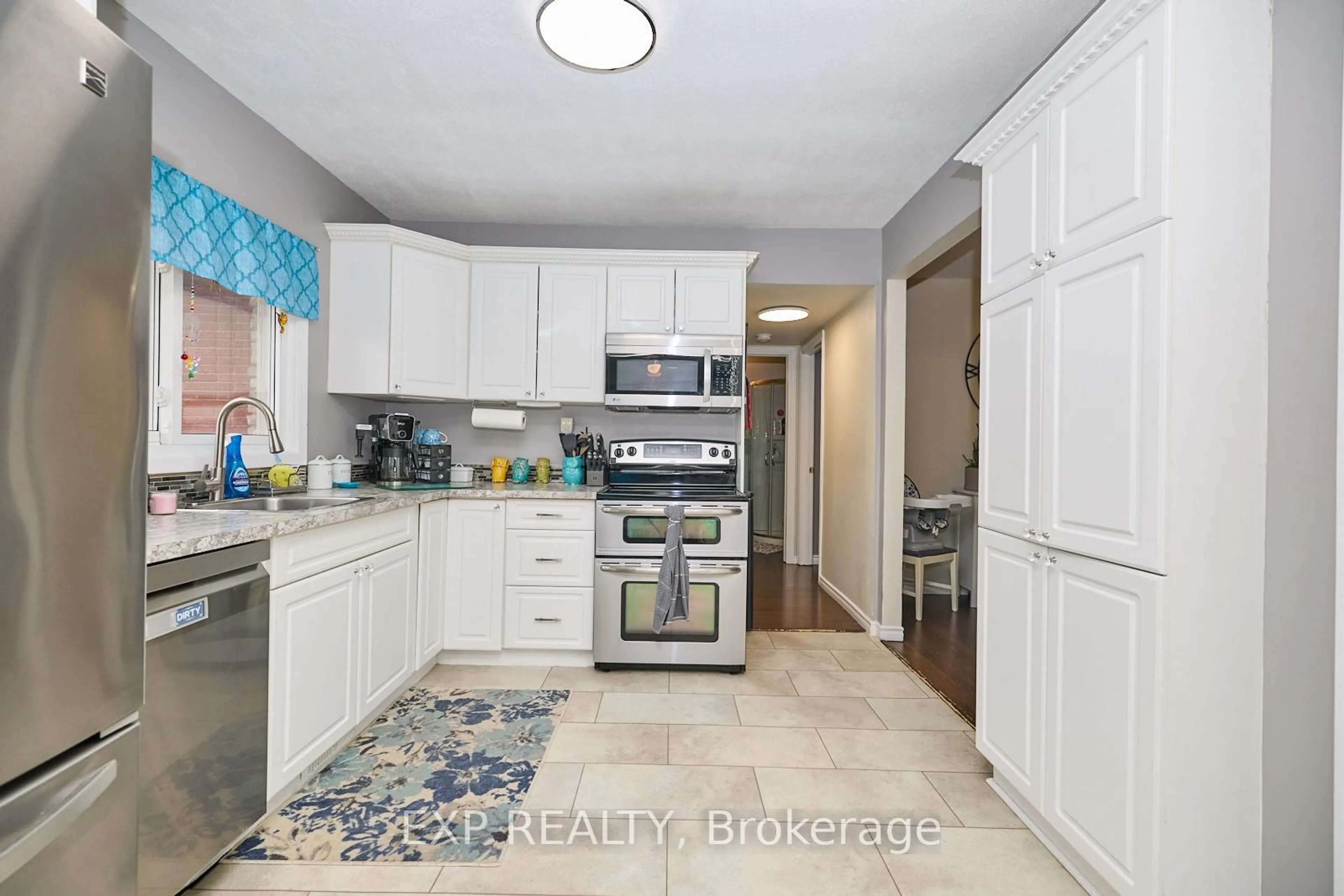 Unknown for 42 Louth St, St. Catharines Ontario L2S 2T4