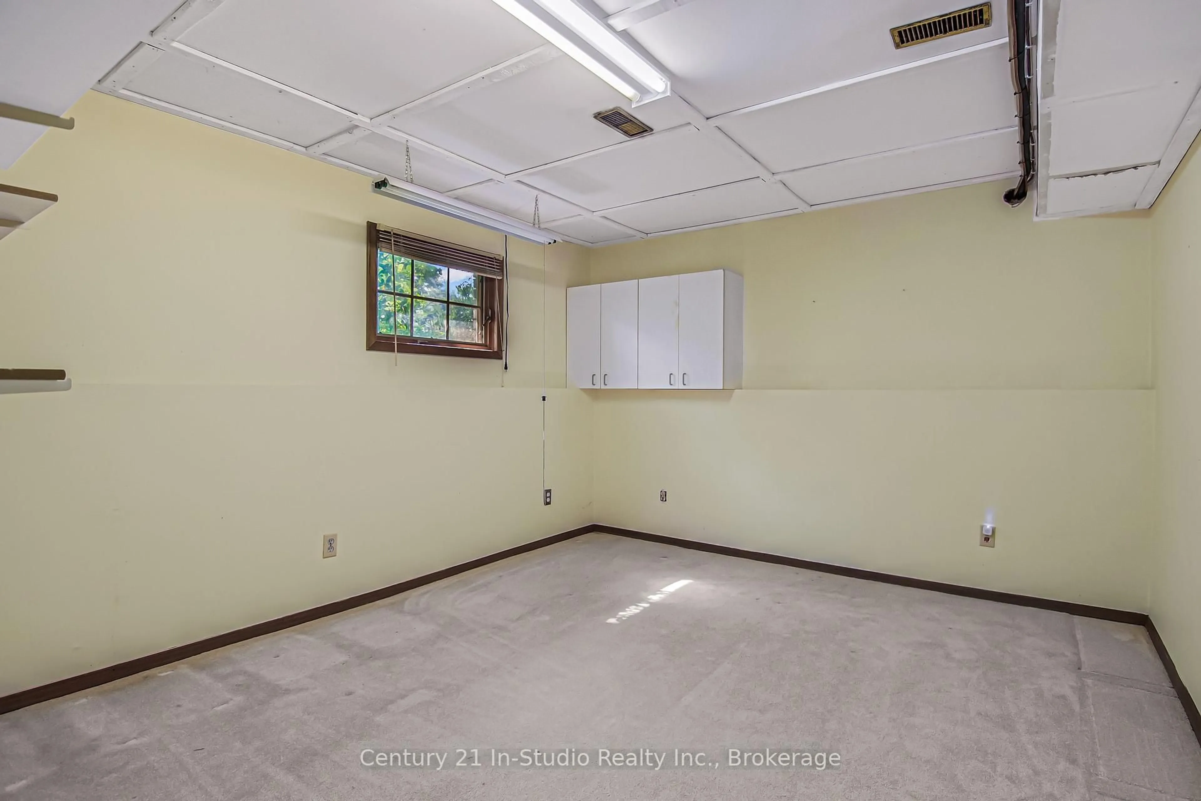 A pic of a room for 3 Gladstone St, Huron-Kinloss Ontario N0G 2R0