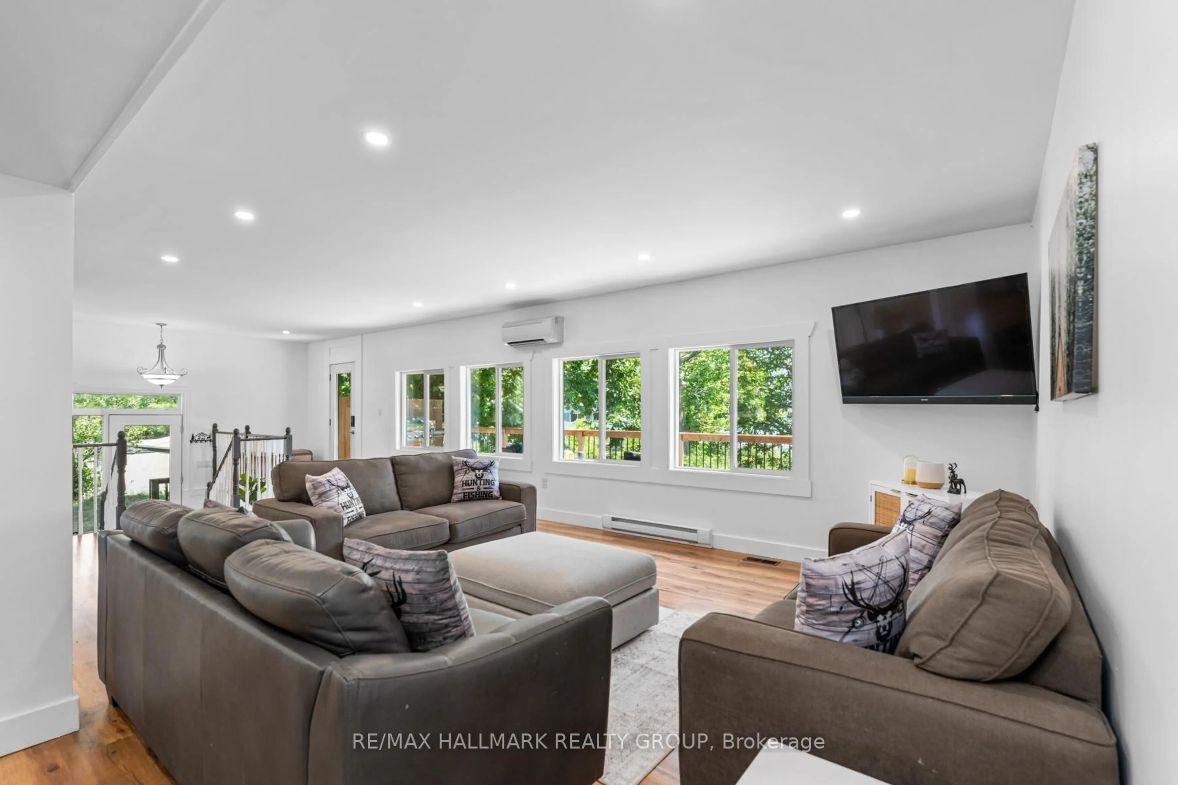 Living room with furniture, unknown for 225 Johnson Bay Lane, Gananoque Ontario K7G 2V6