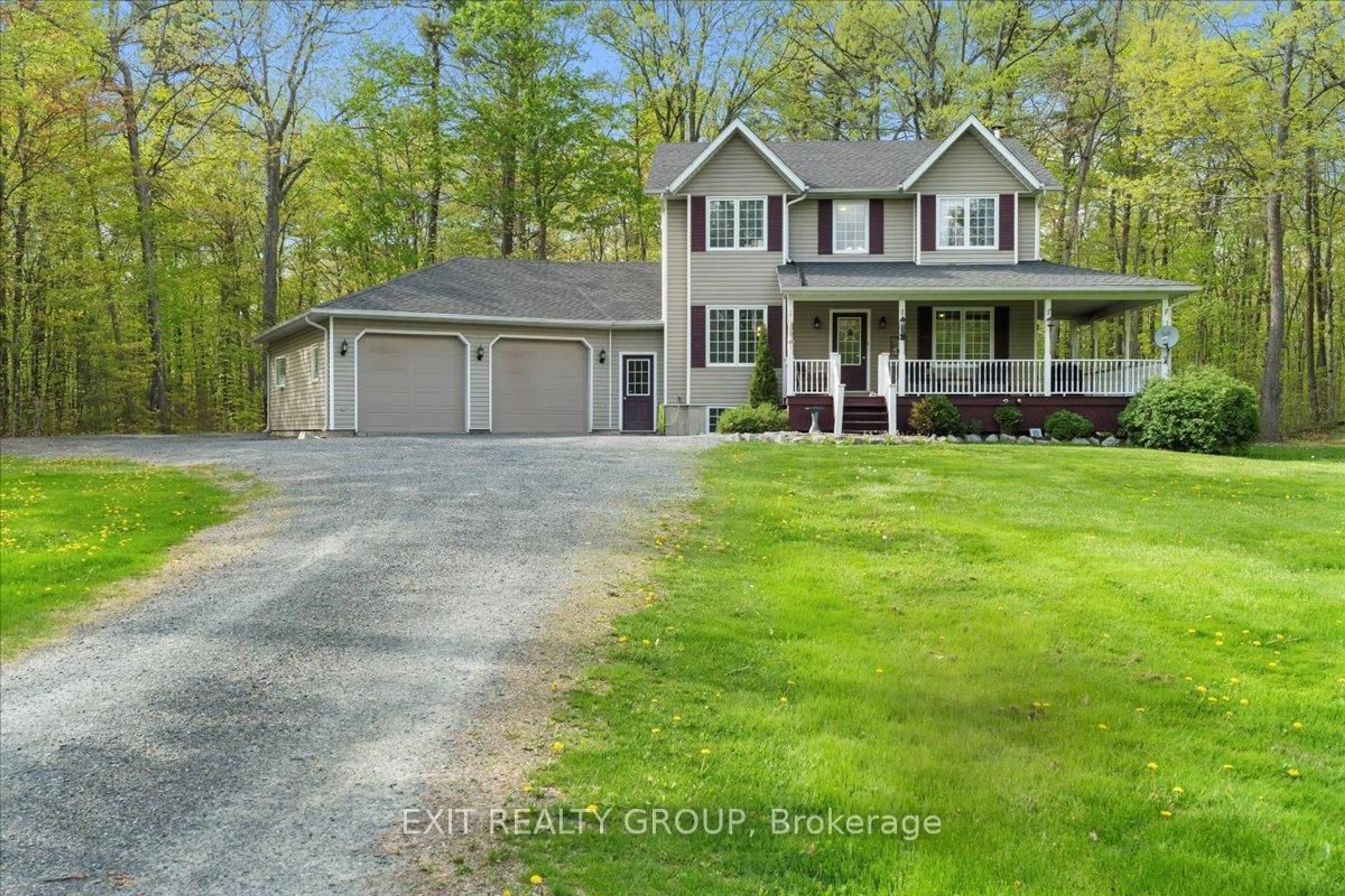 Home with vinyl exterior material, street for 44 Centre Rd, Madoc Ontario K0K 2K0