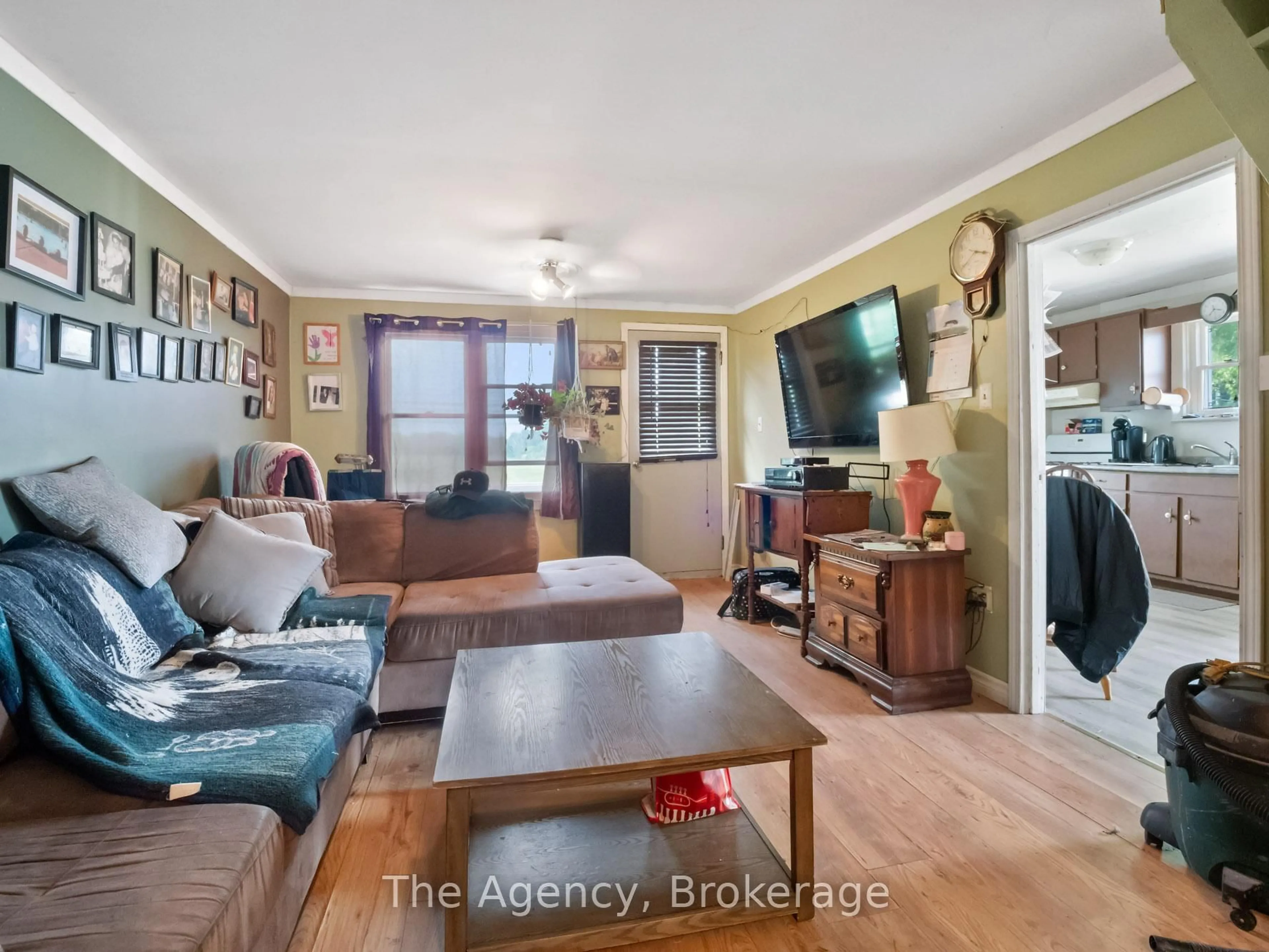 A pic of a room for 567 KILLALY St, Port Colborne Ontario L3K 2J8