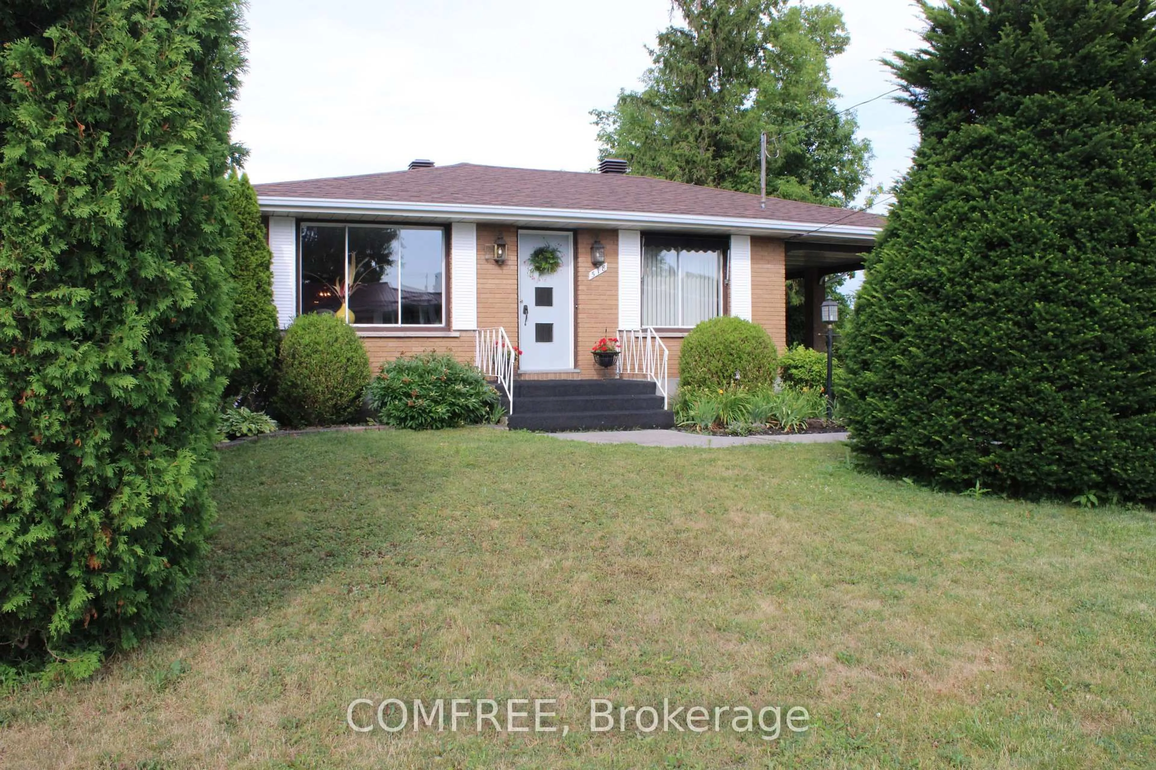 Unknown for 518 Blossom Park Dr, Cornwall Ontario K6H 5N2
