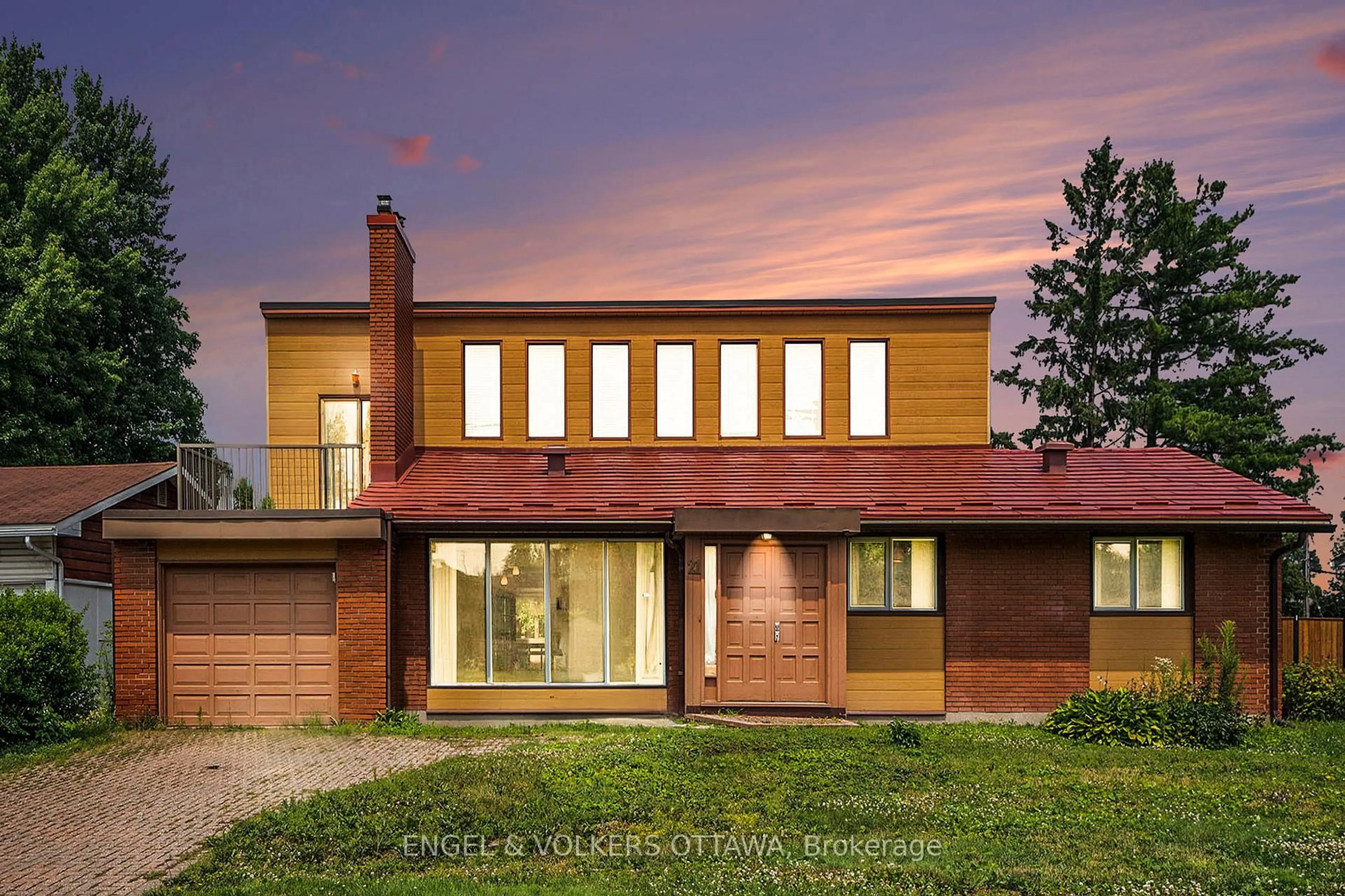 Home with brick exterior material, building for 21 Hillview Rd, Ottawa Ontario K2H 5G6