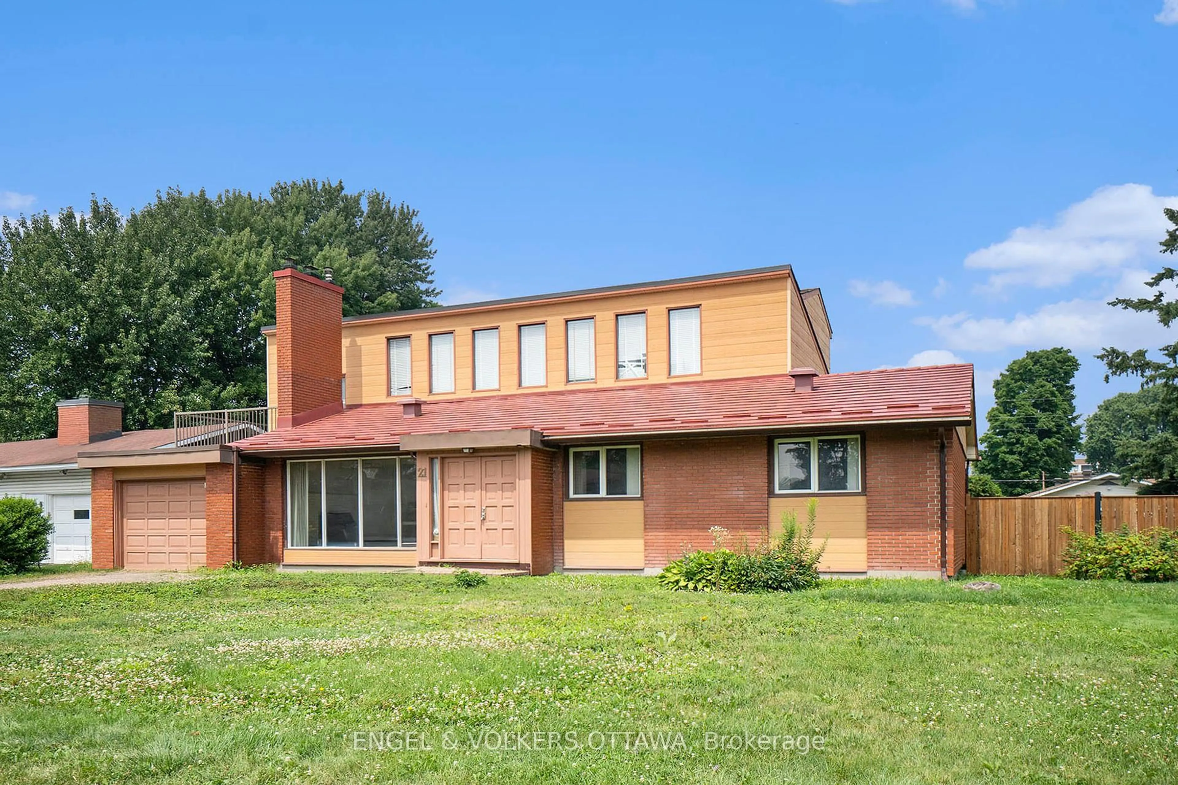 Home with brick exterior material, building for 21 Hillview Rd, Ottawa Ontario K2H 5G6